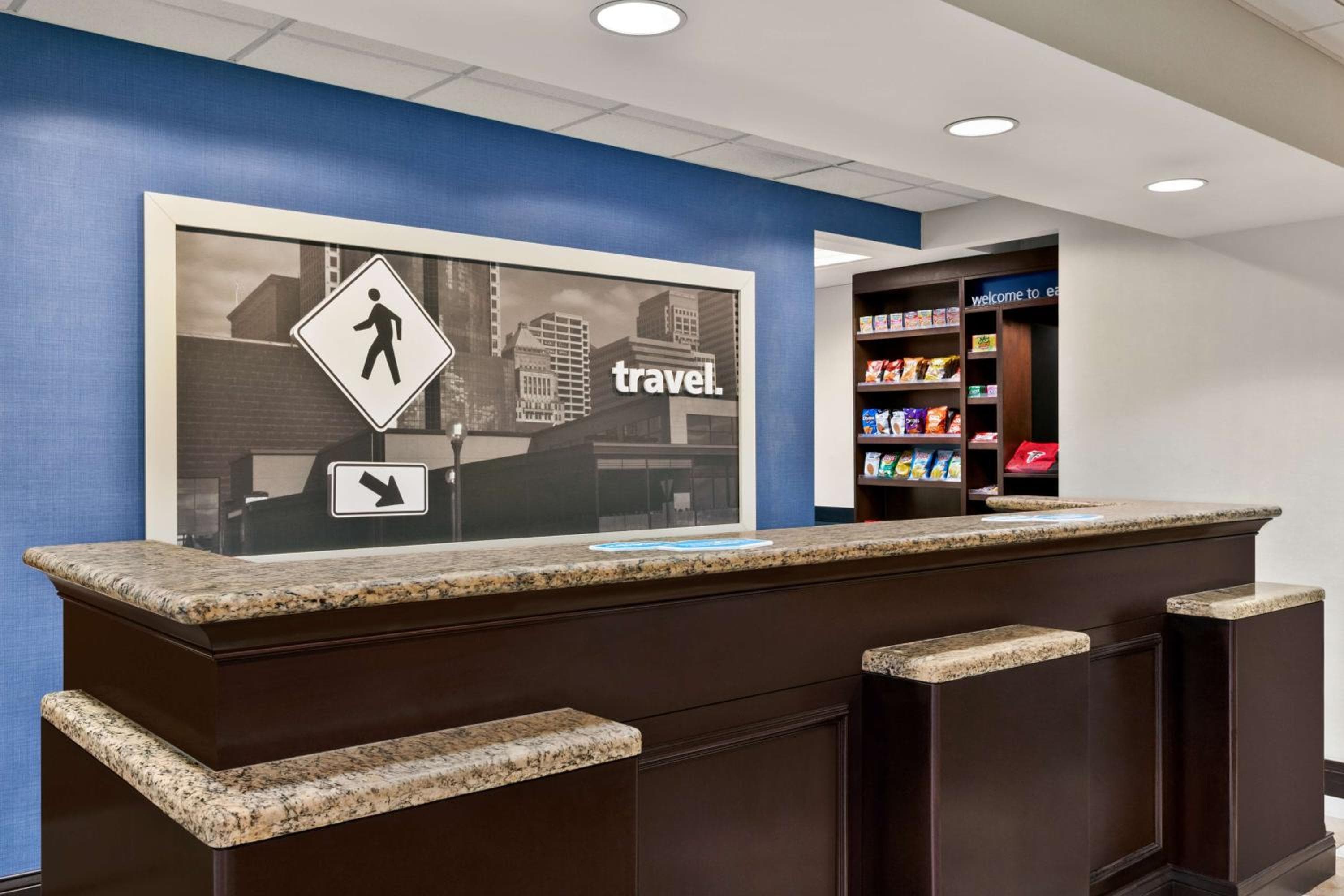 Hampton Inn & Suites Atlanta Airport West Camp Creek Pkwy