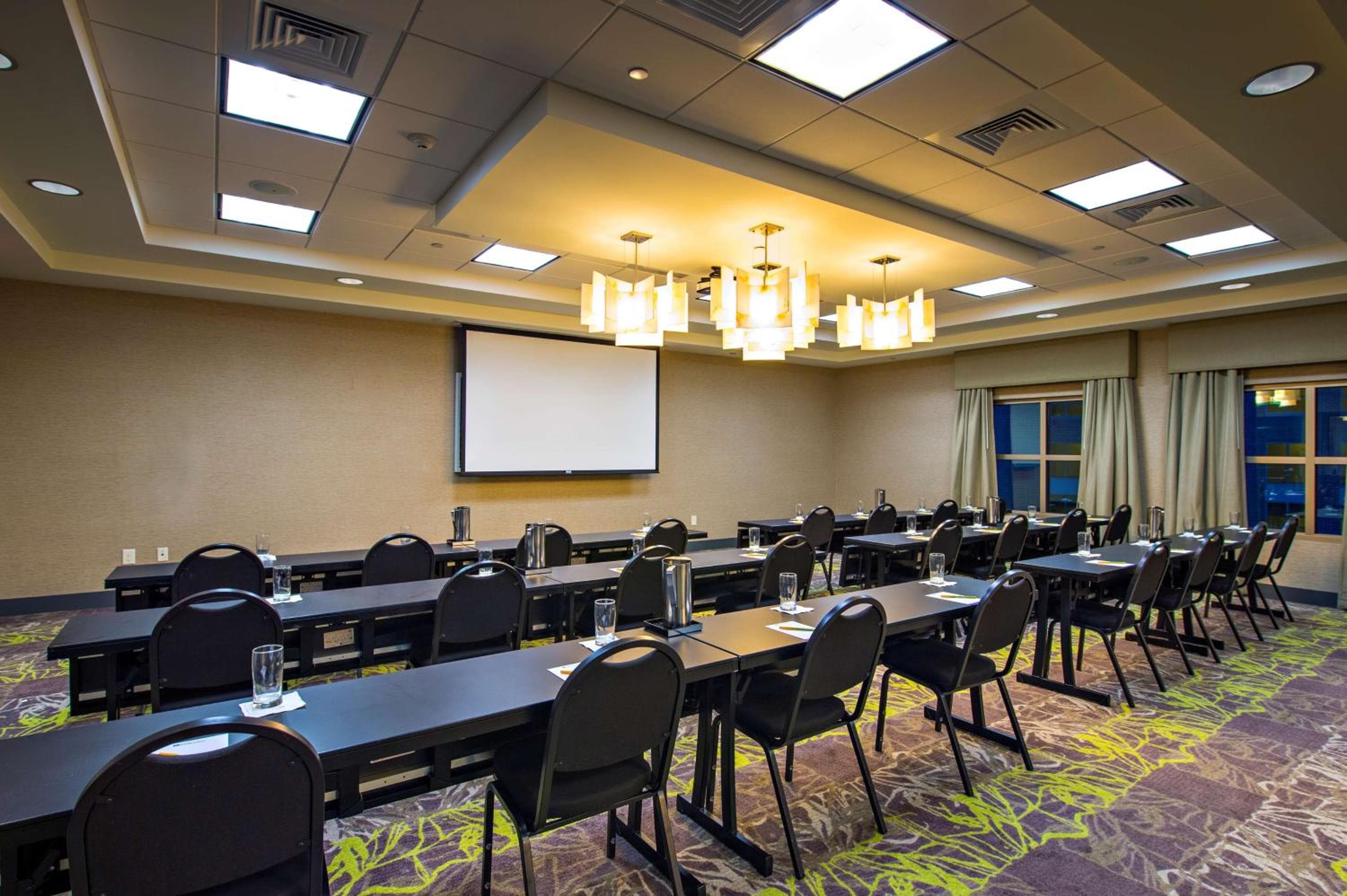 Hilton Garden Inn Charleston Waterfront/Downtown