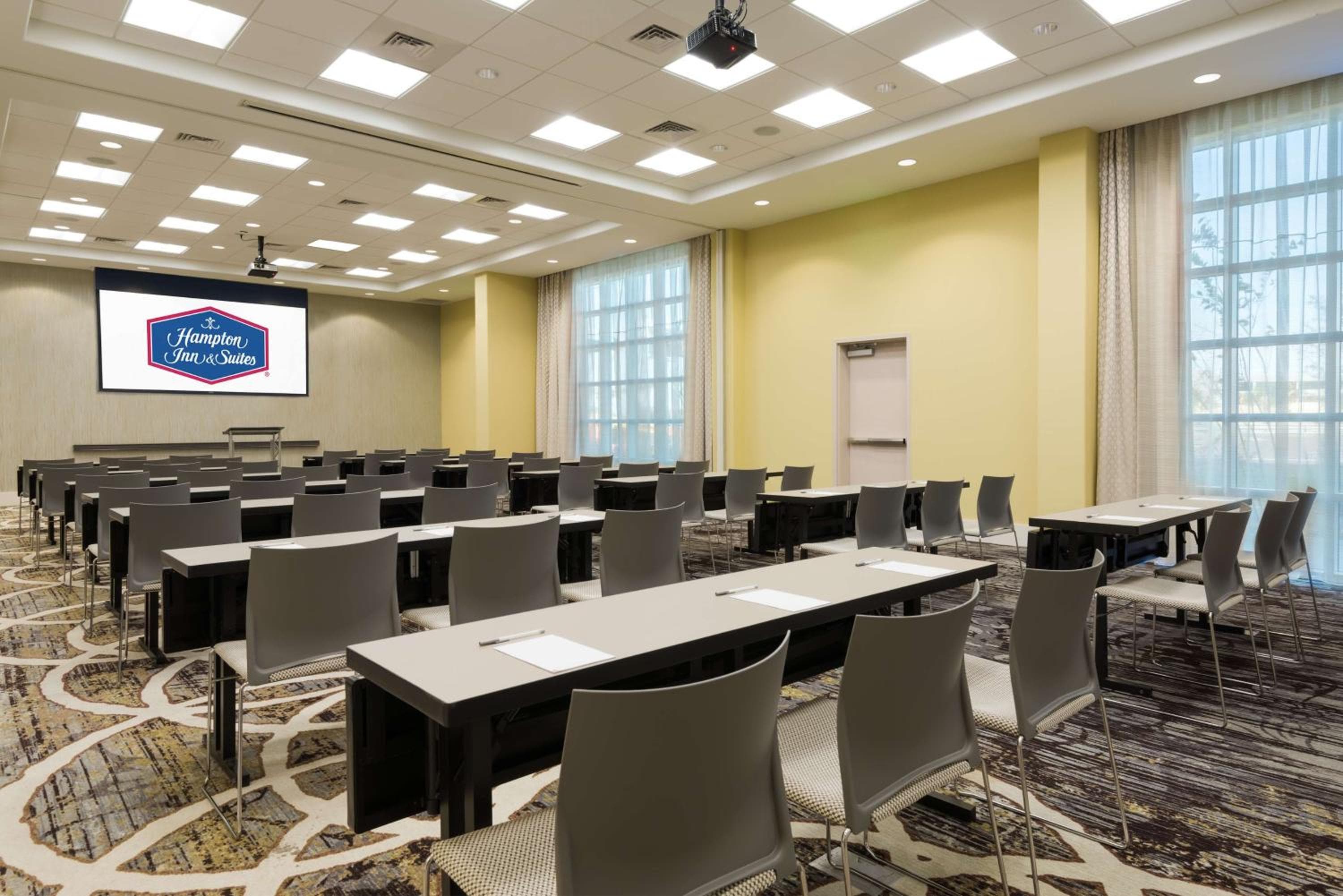 Hampton Inn & Suites Tampa Airport Avion Park Westshore