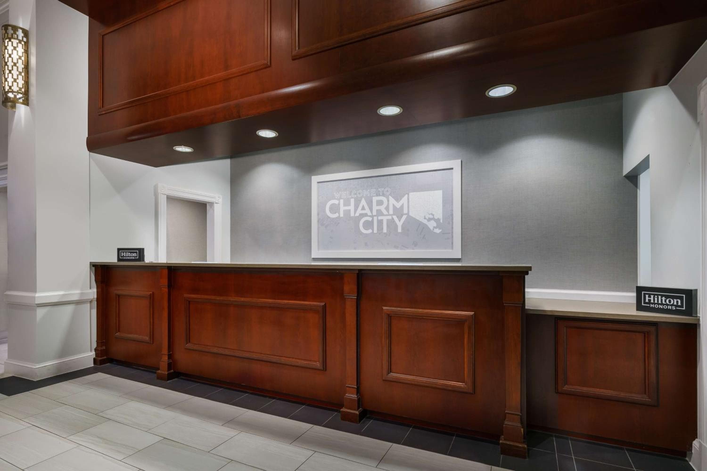 Hampton Inn & Suites Baltimore Inner Harbor