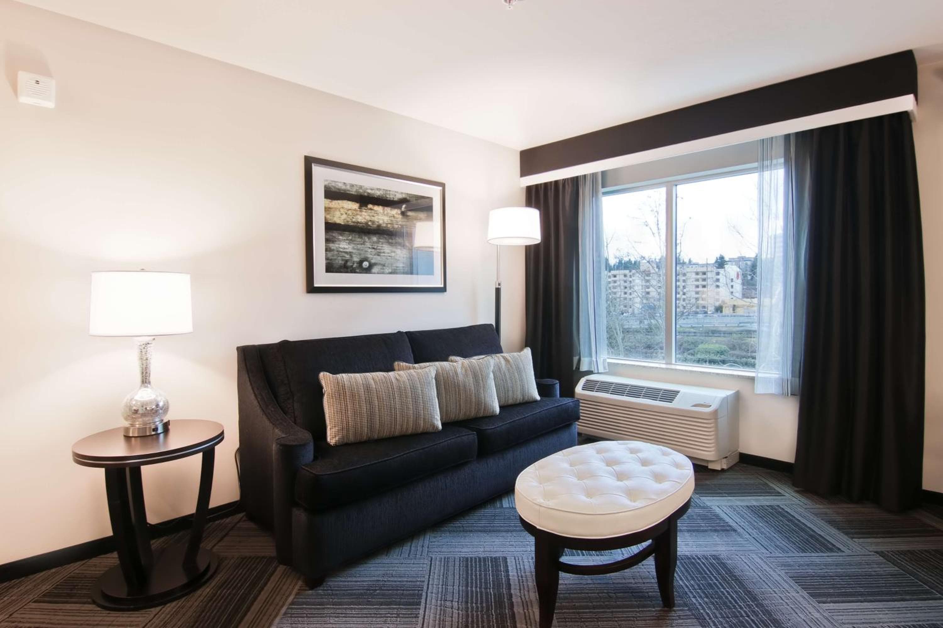Hampton Inn & Suites Bellevue Downtown/Seattle