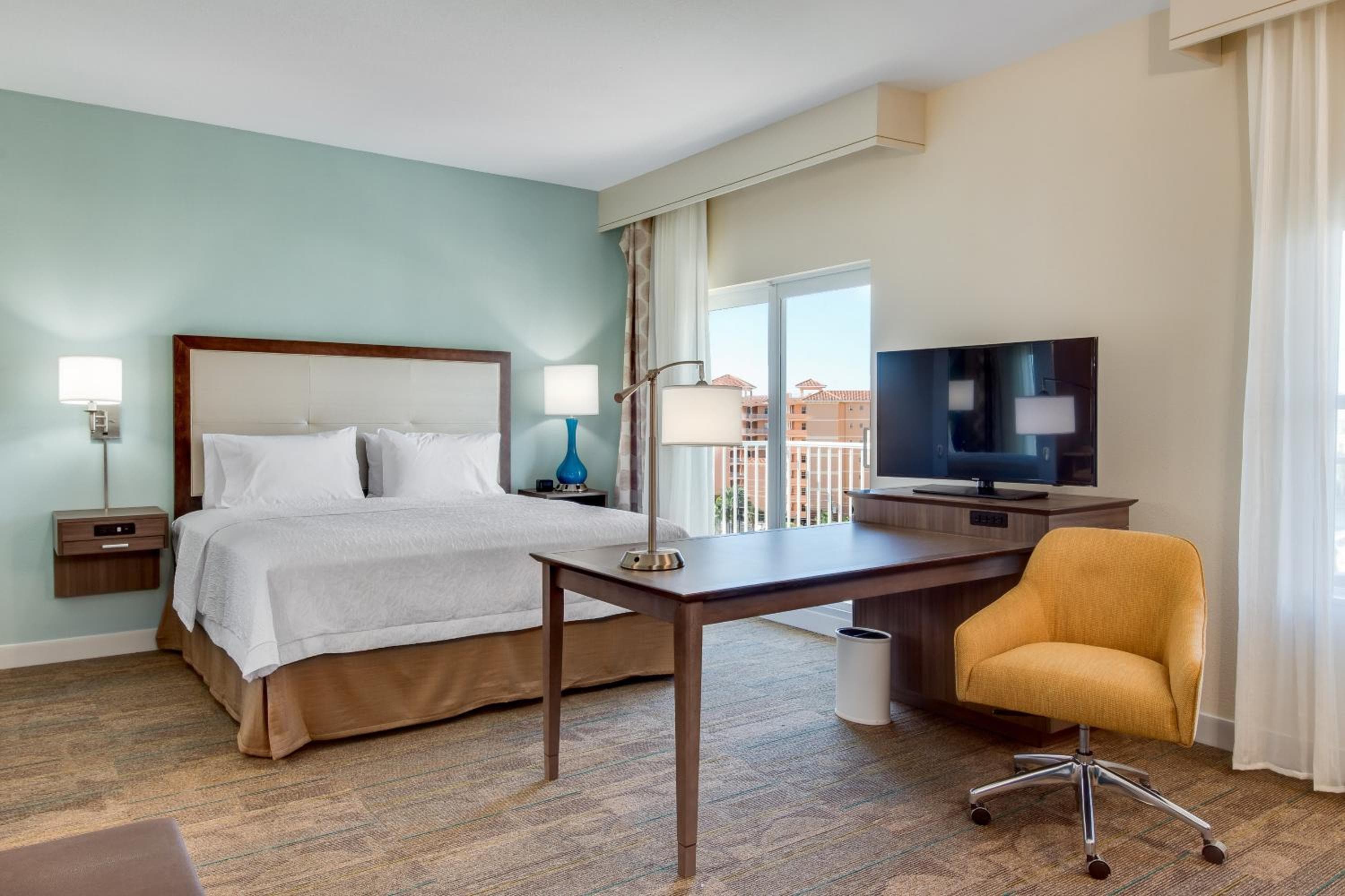 Hampton Inn and Suites Clearwater Beach