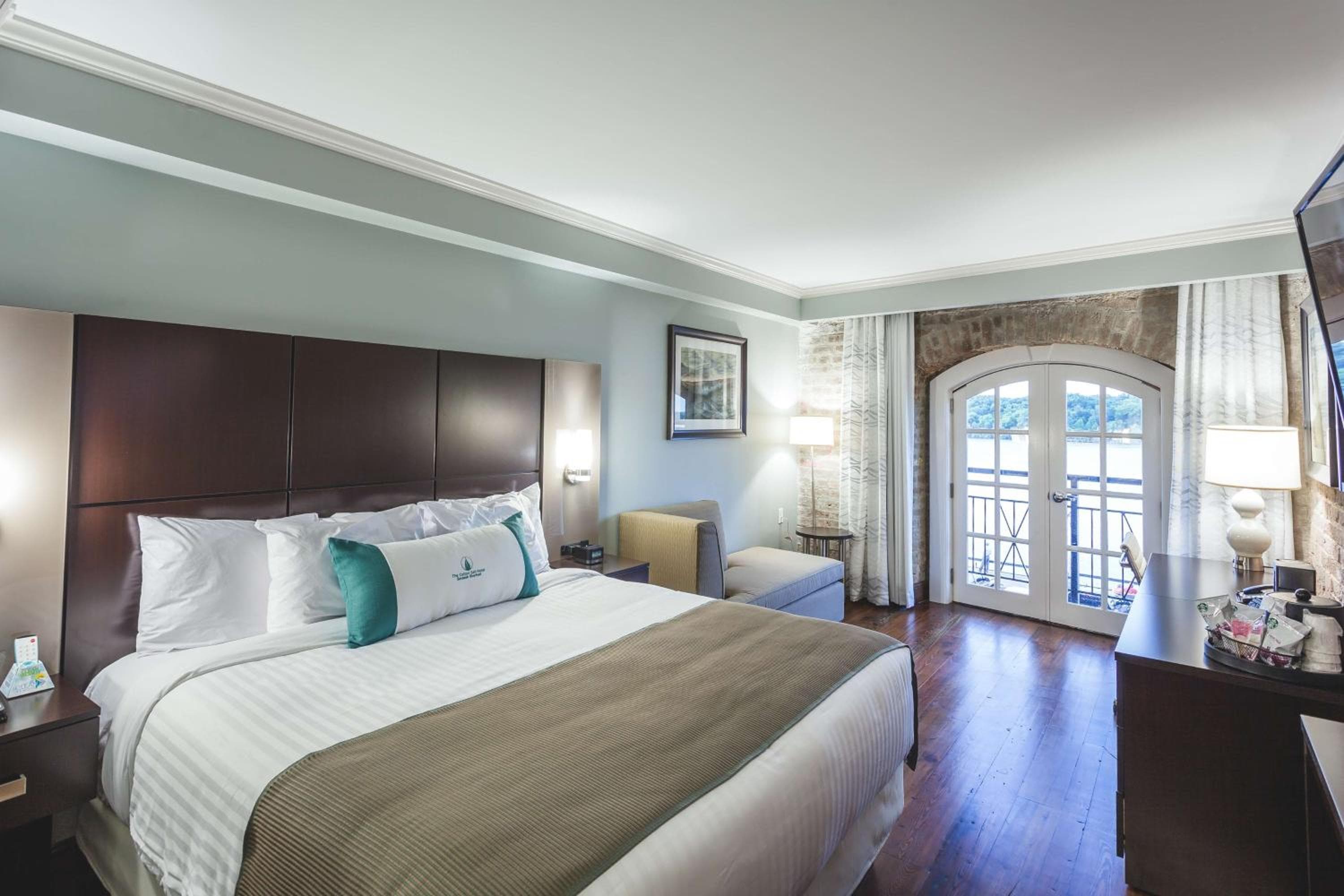 The Cotton Sail Hotel Savannah - Tapestry Collection by Hilton