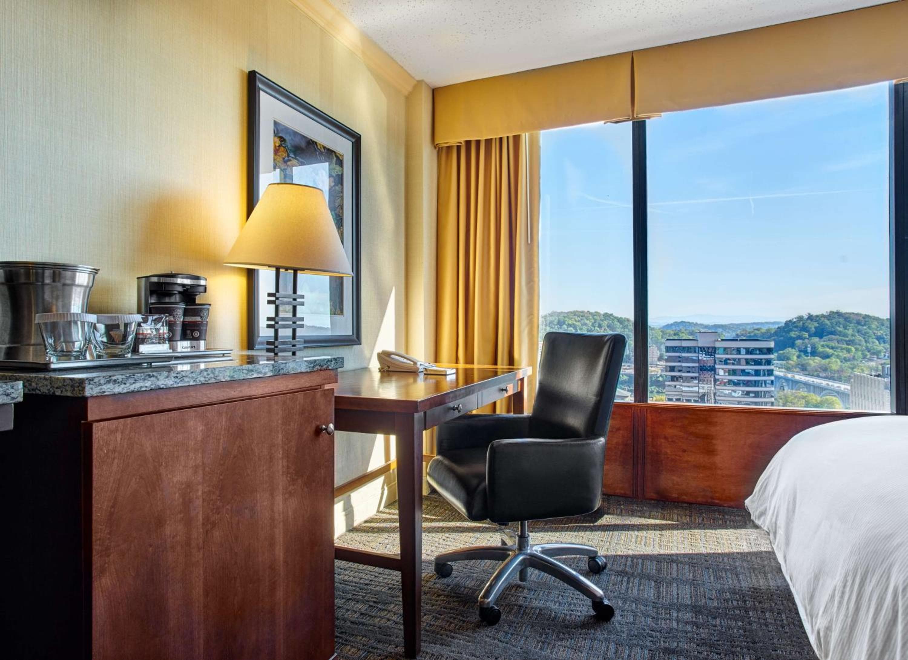 Hilton Knoxville