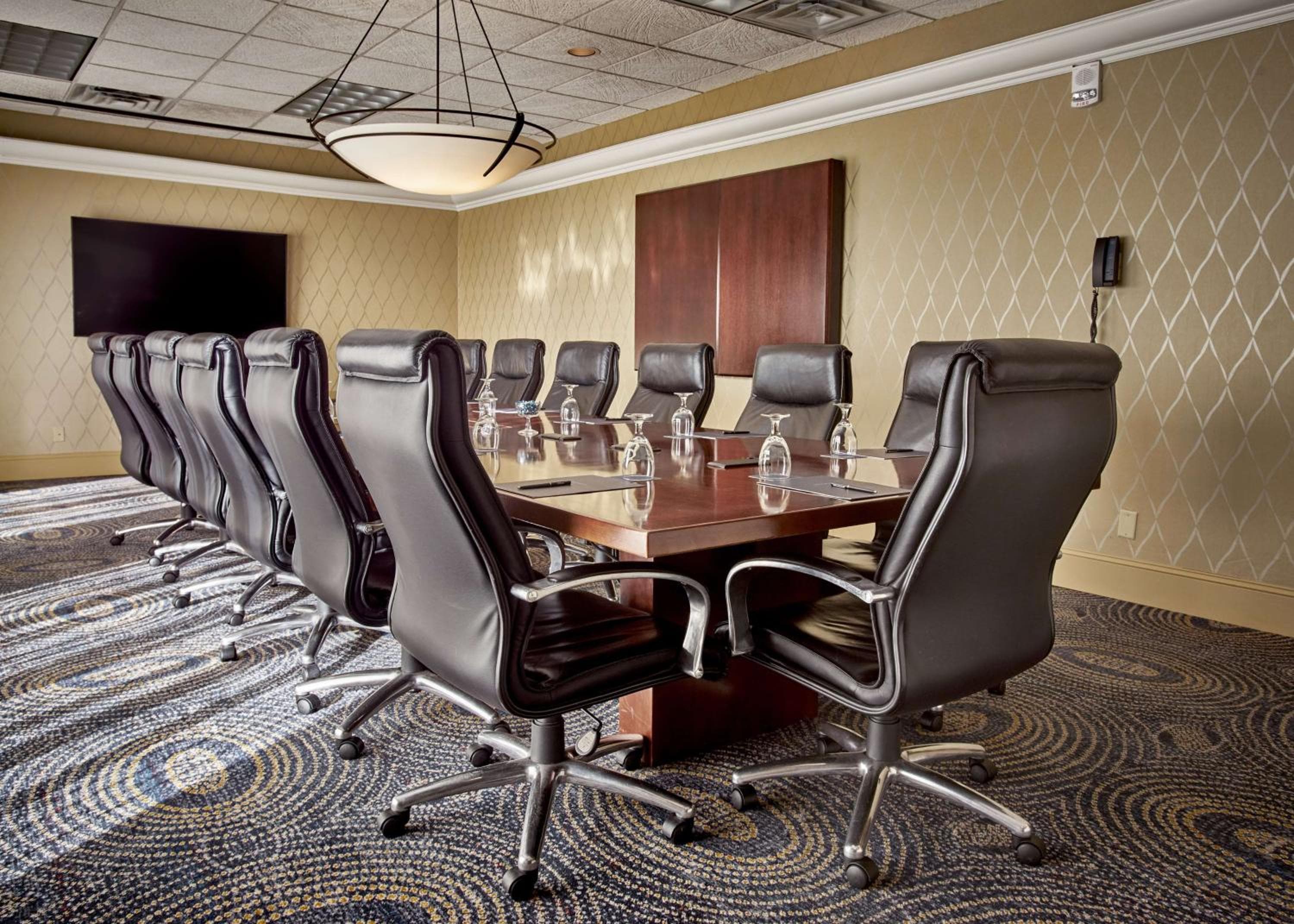 Hilton Knoxville
