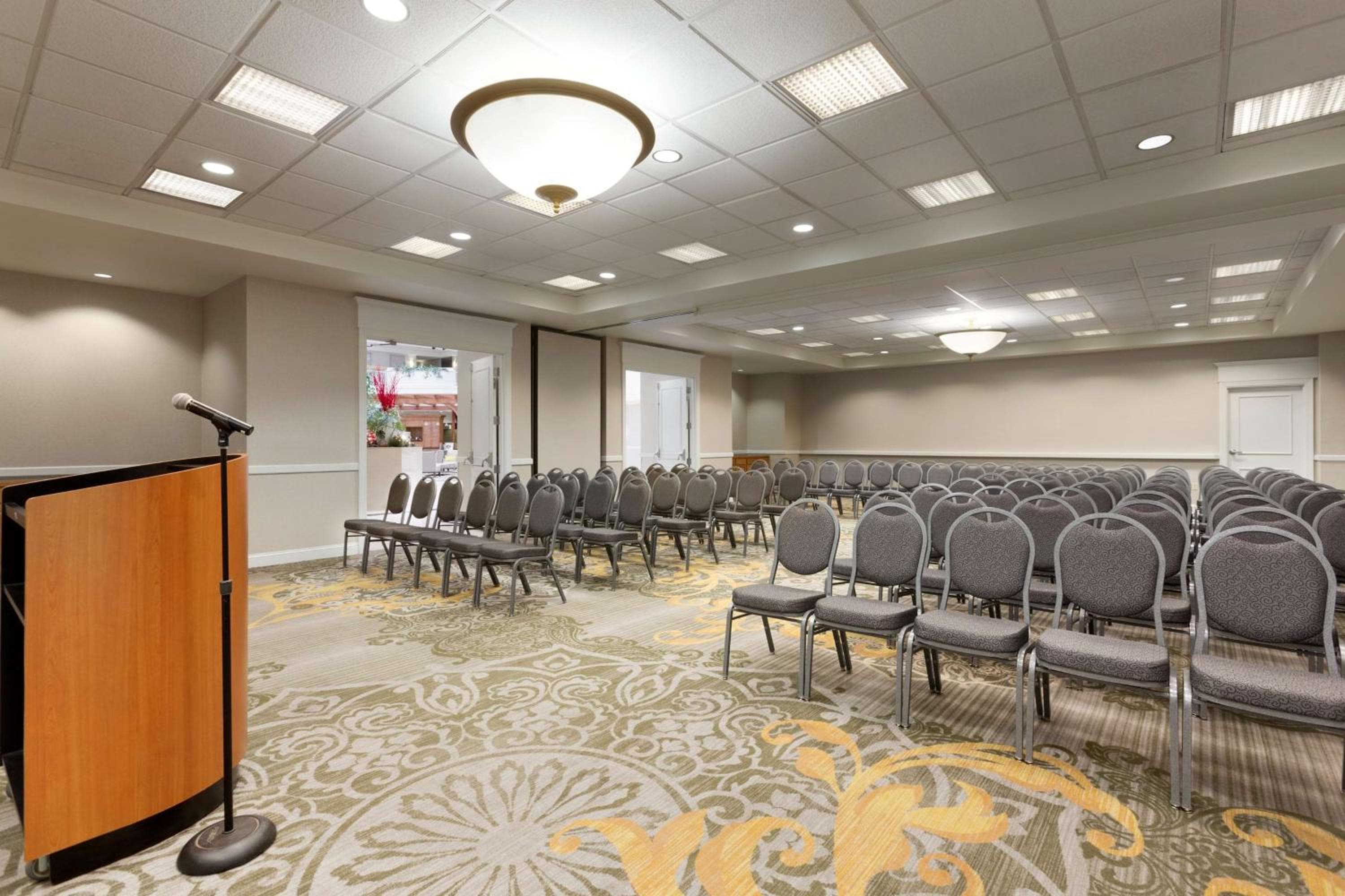 Embassy Suites Newark - Wilmington/South