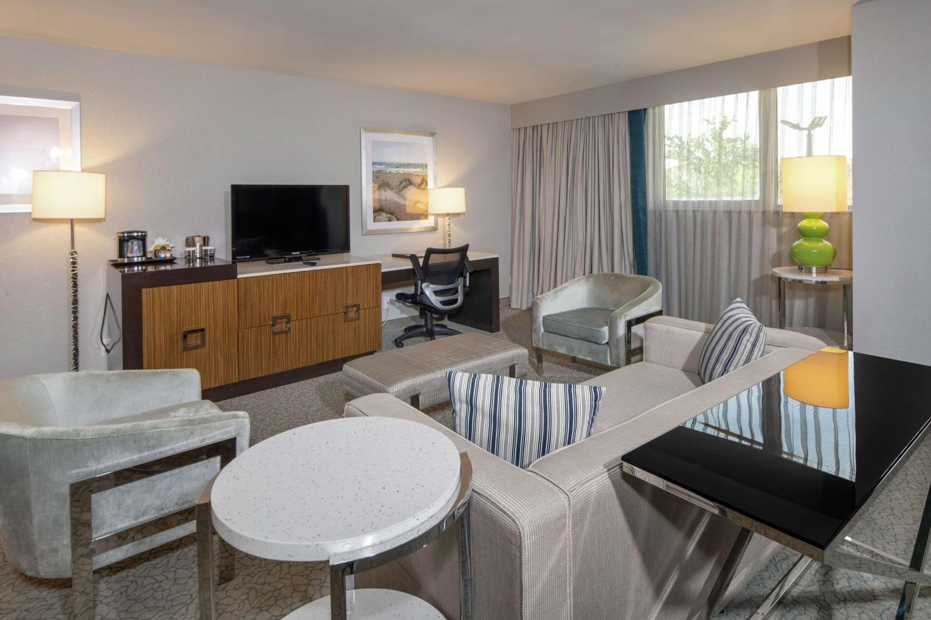 DoubleTree by Hilton Hotel Jacksonville Airport