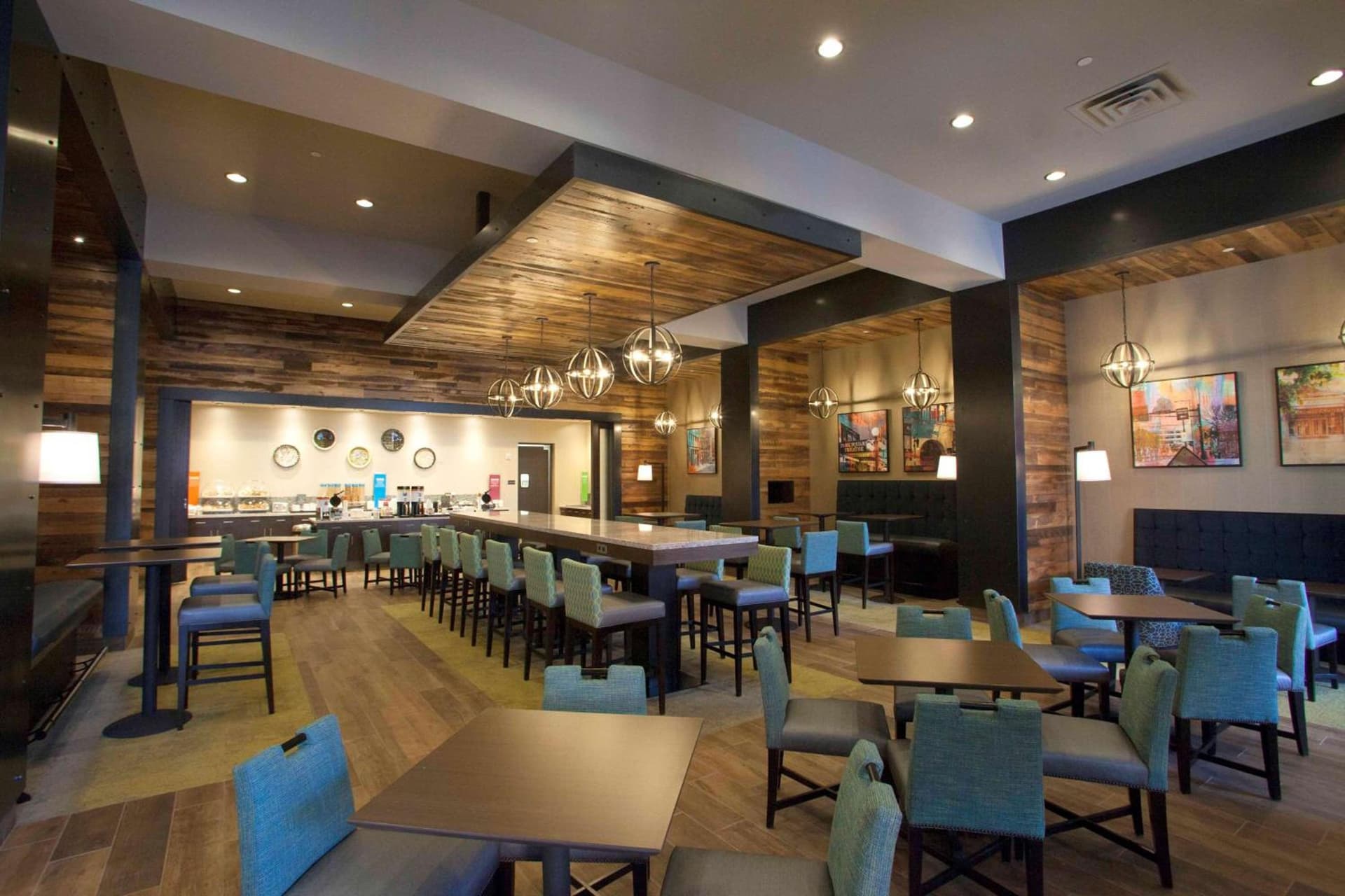 Hampton Inn & Suites St. Paul Downtown