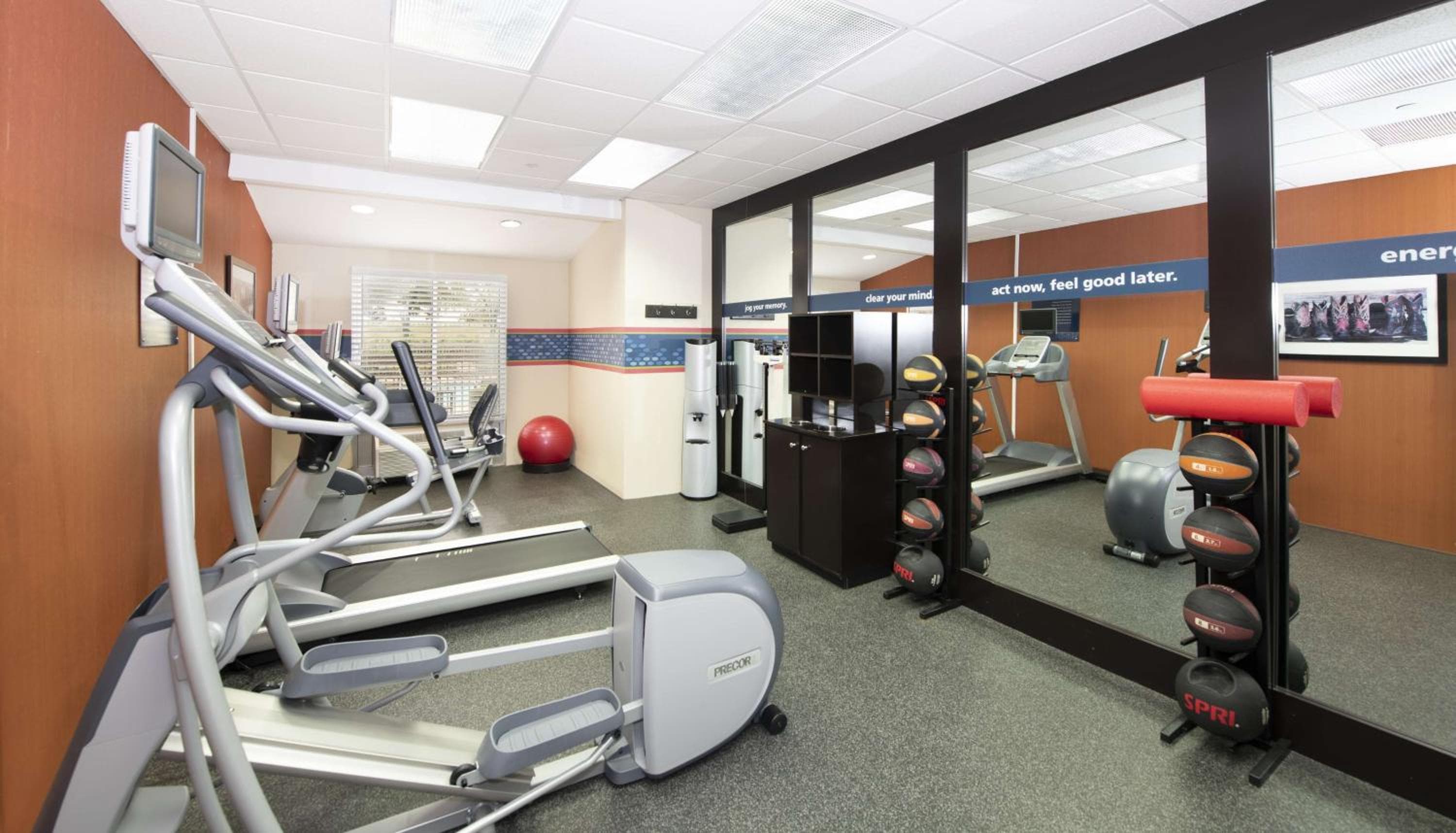 Hampton Inn & Suites N Ft Worth-Alliance Airport