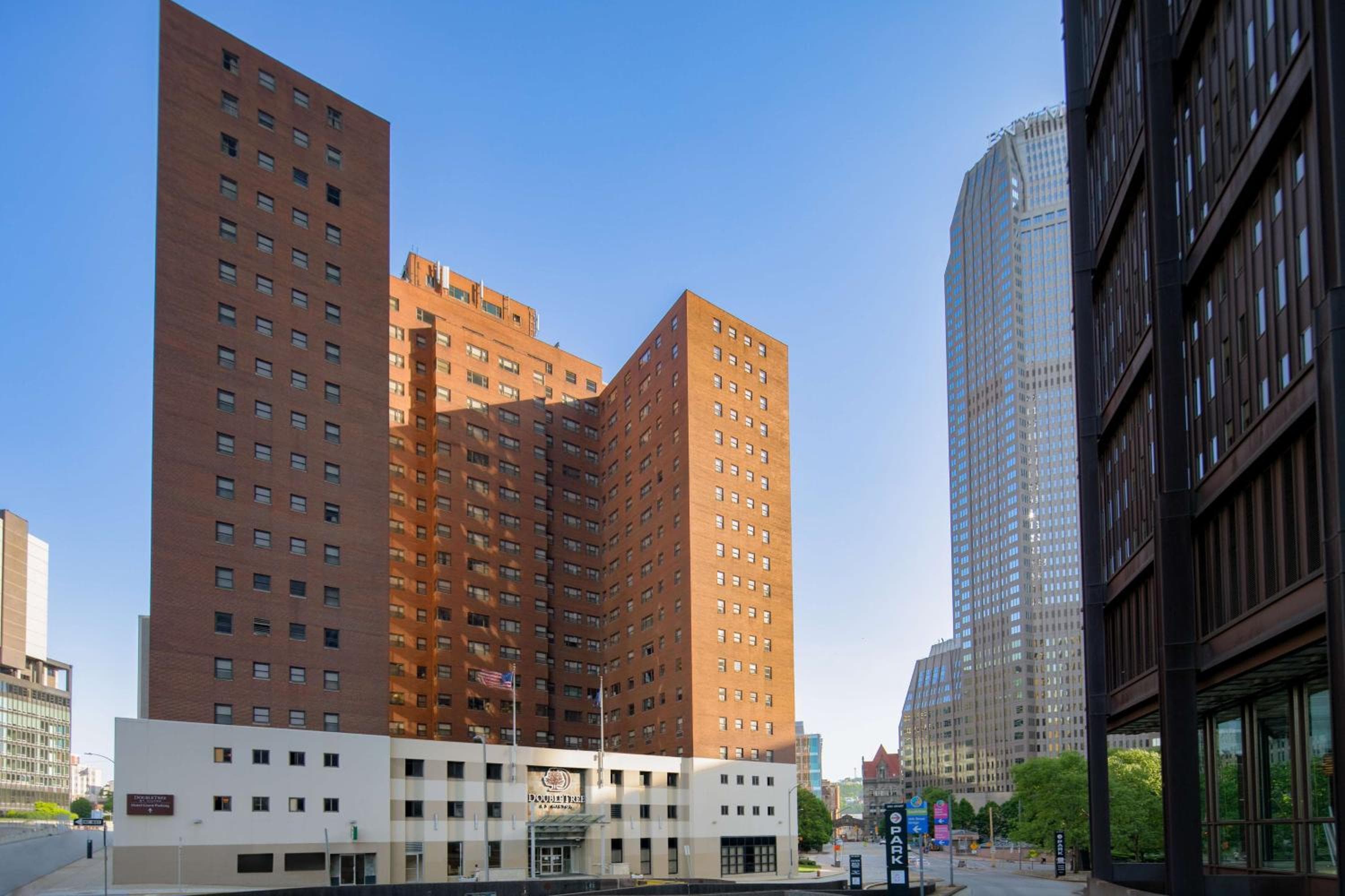 DoubleTree by Hilton Hotel & Suites Pittsburgh Downtown