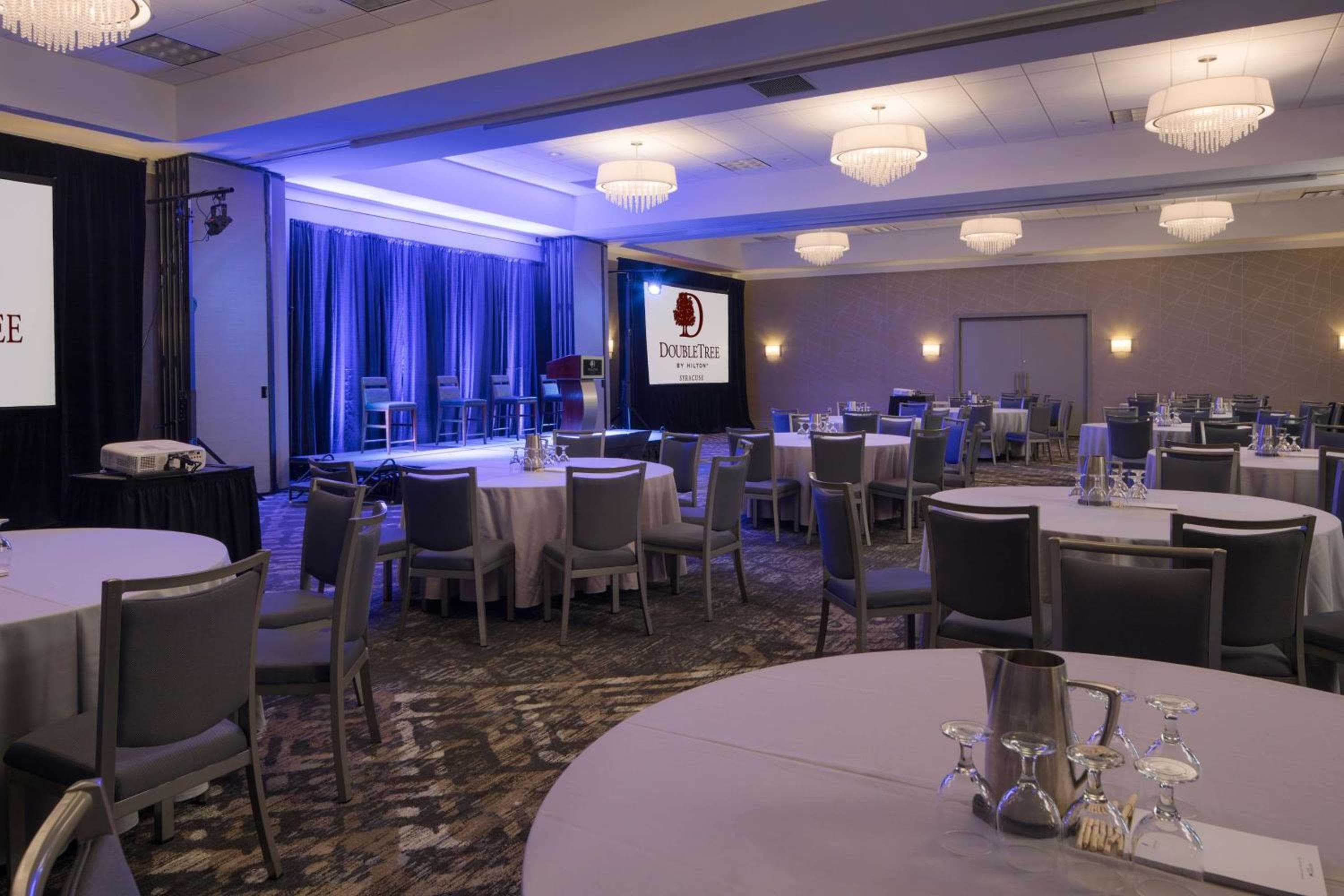 DoubleTree by Hilton Hotel Syracuse
