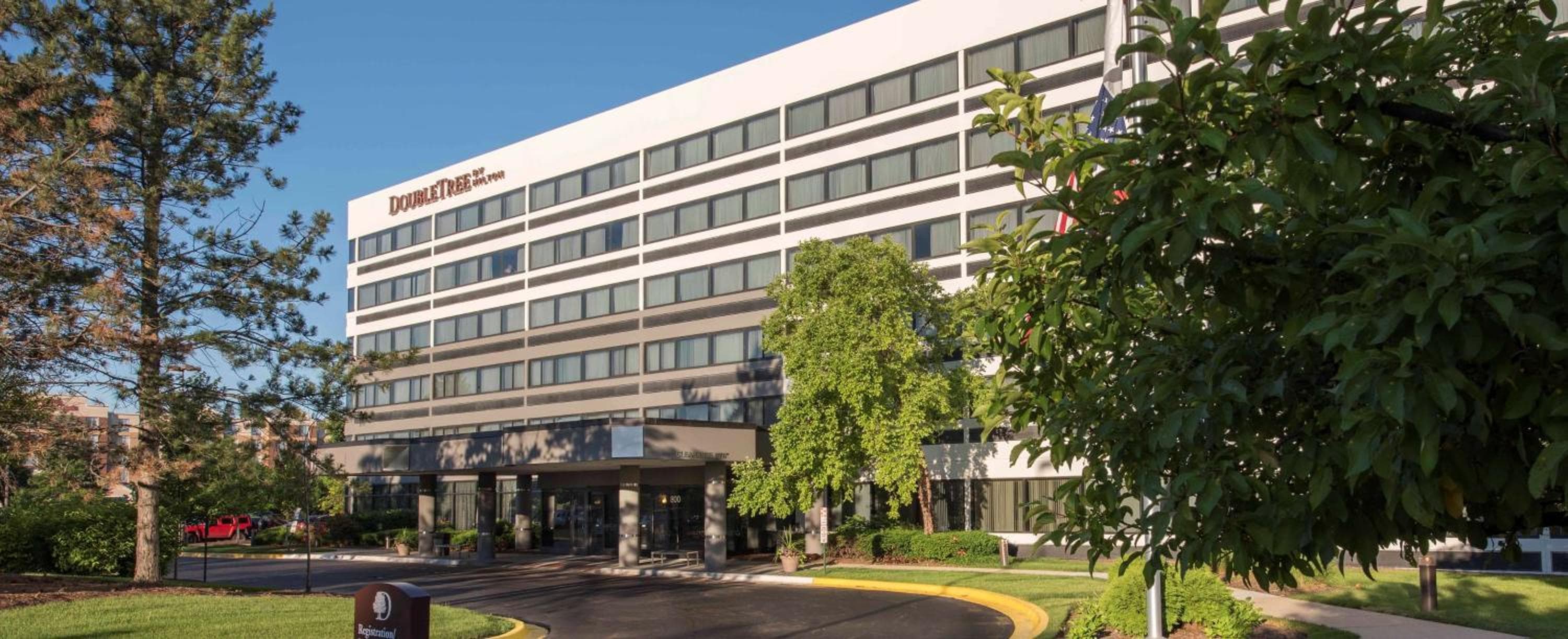 DoubleTree by Hilton Chicago Schaumburg