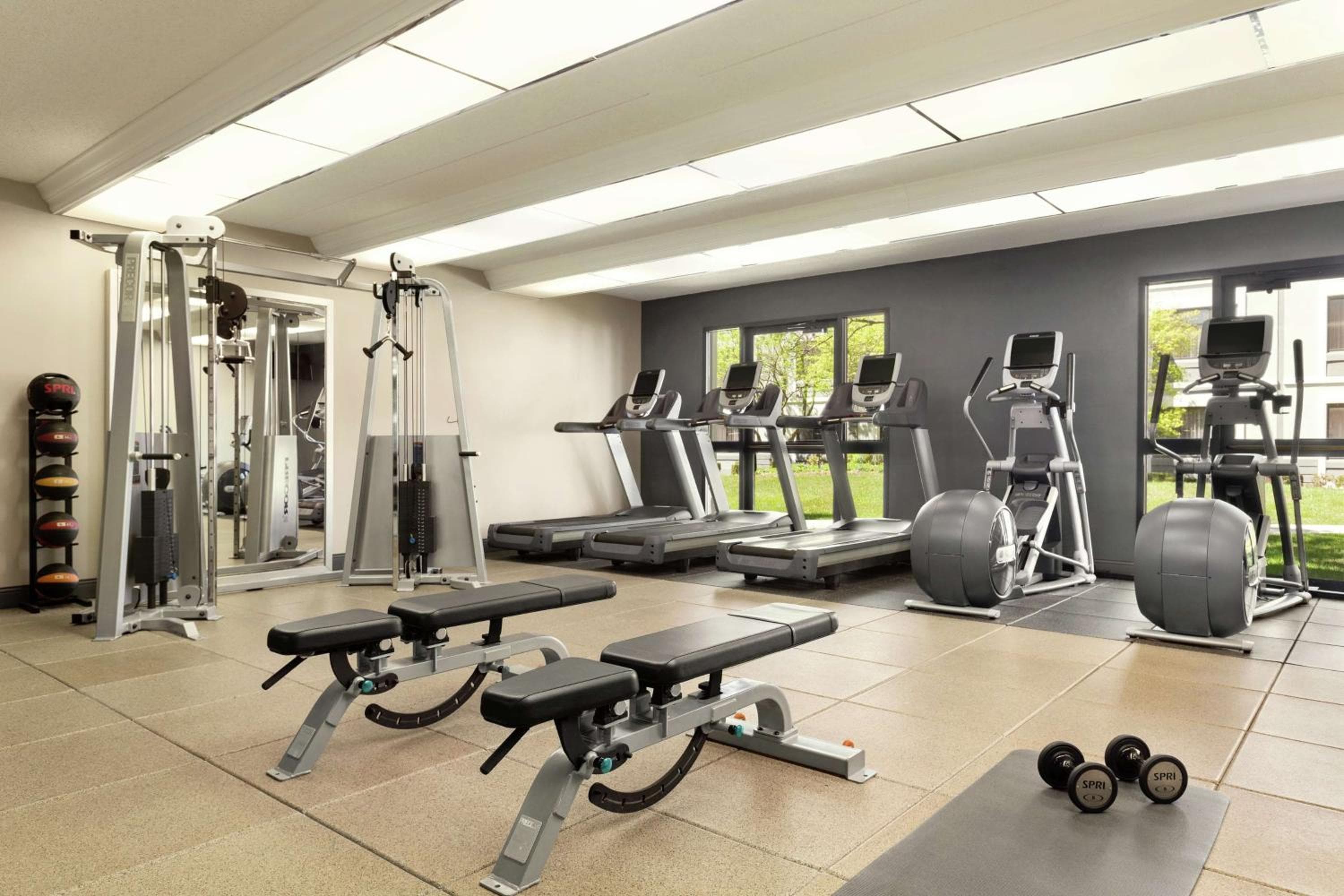 DoubleTree by Hilton Hotel Detroit Novi
