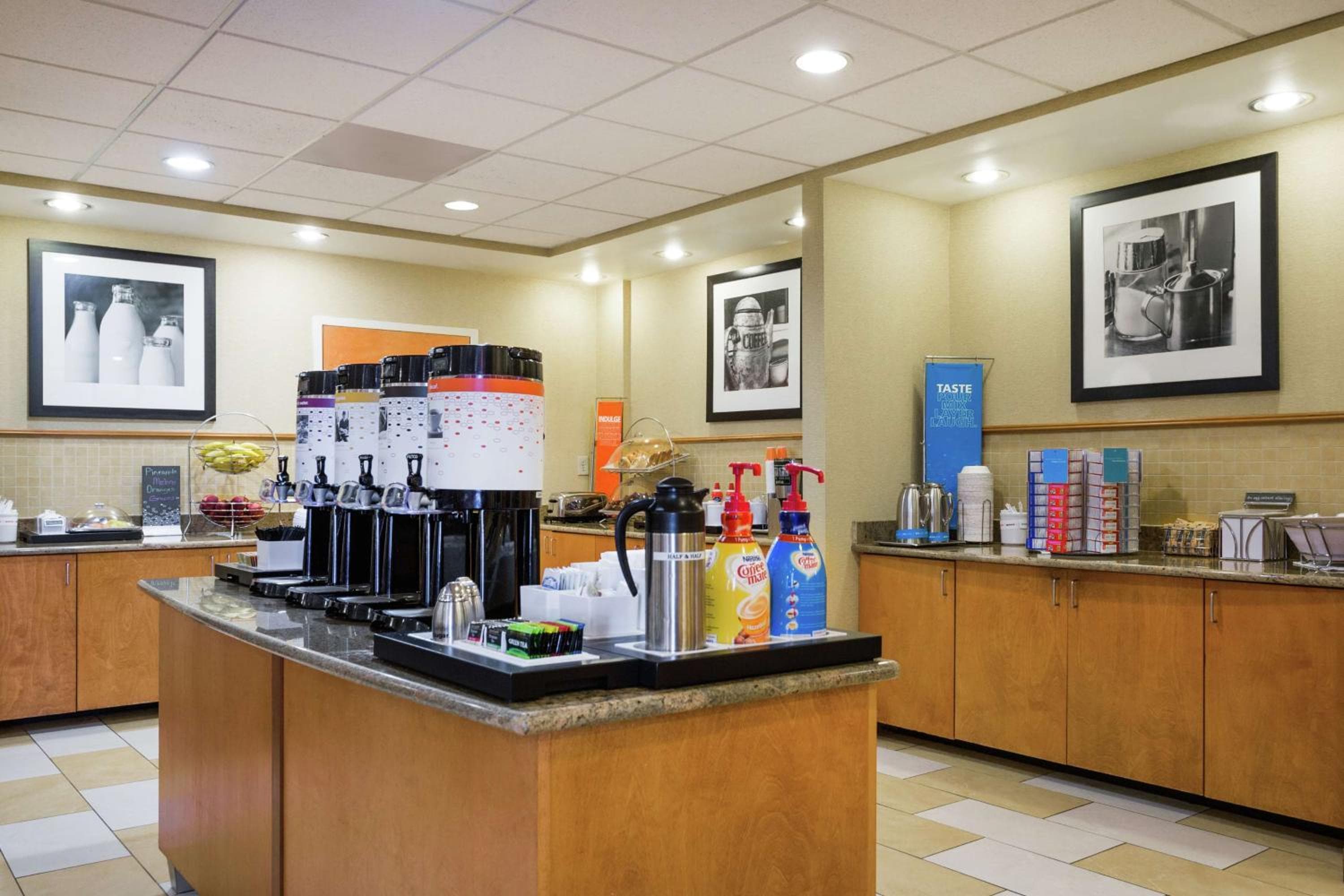Hampton Inn Petersburg - Southpark Mall