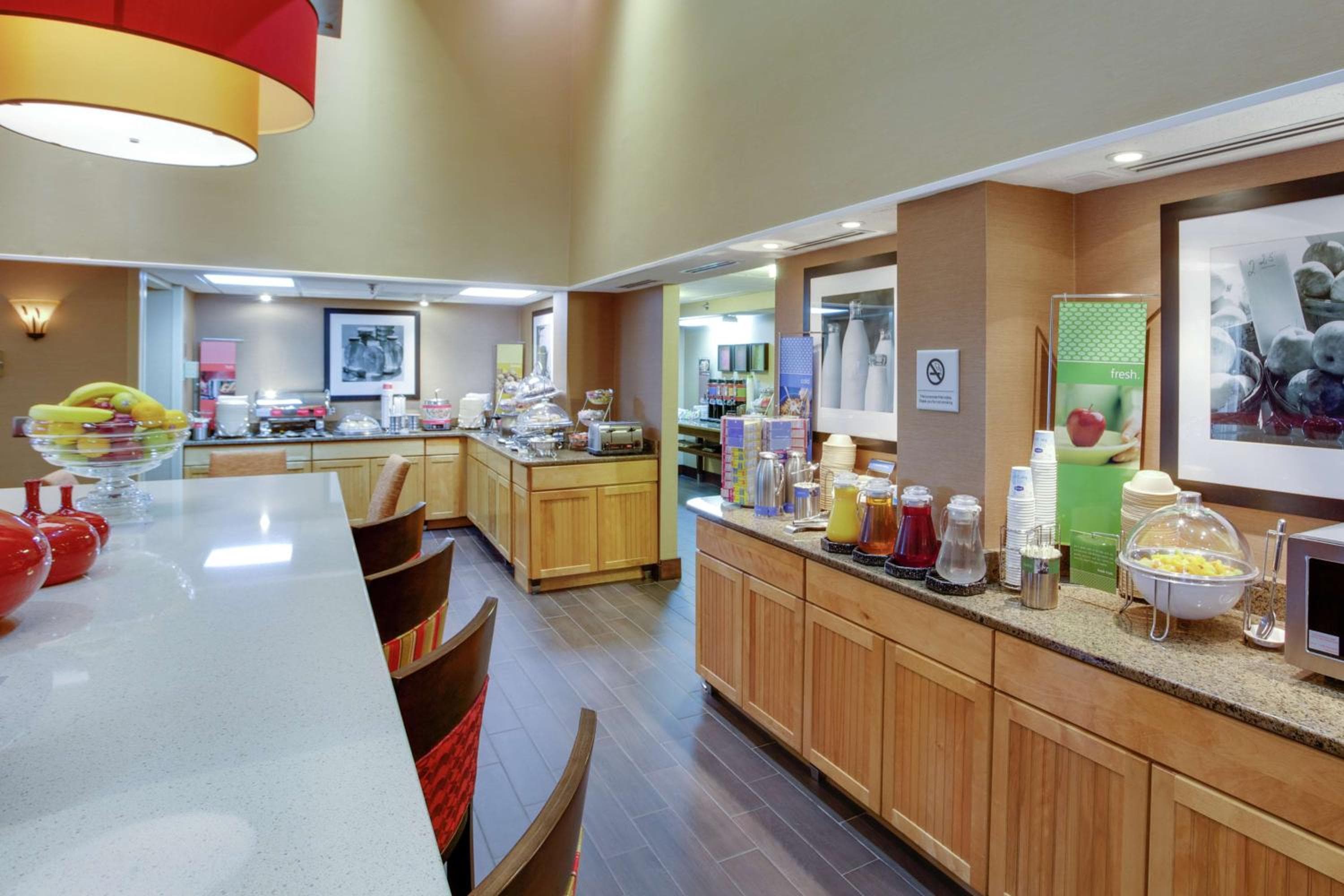 Hampton Inn By Hilton Chester South