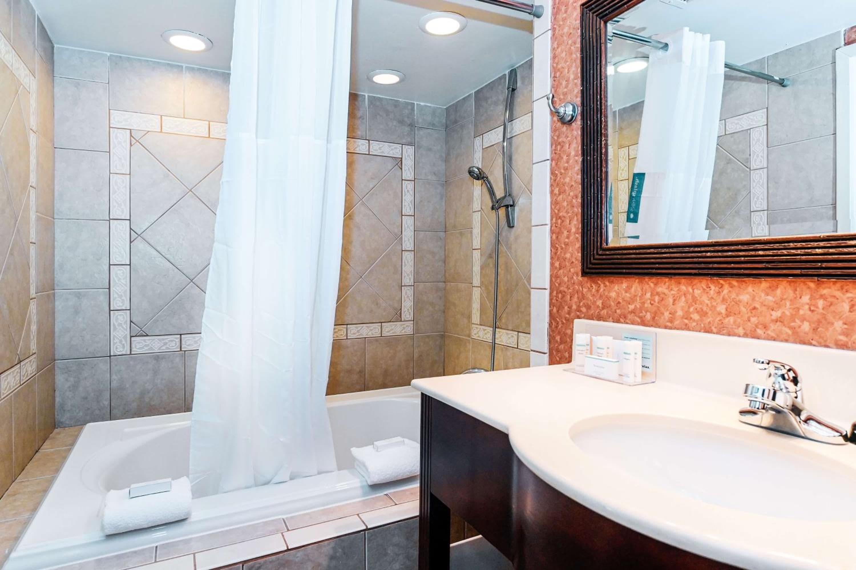 Hampton Inn By Hilton Chester South