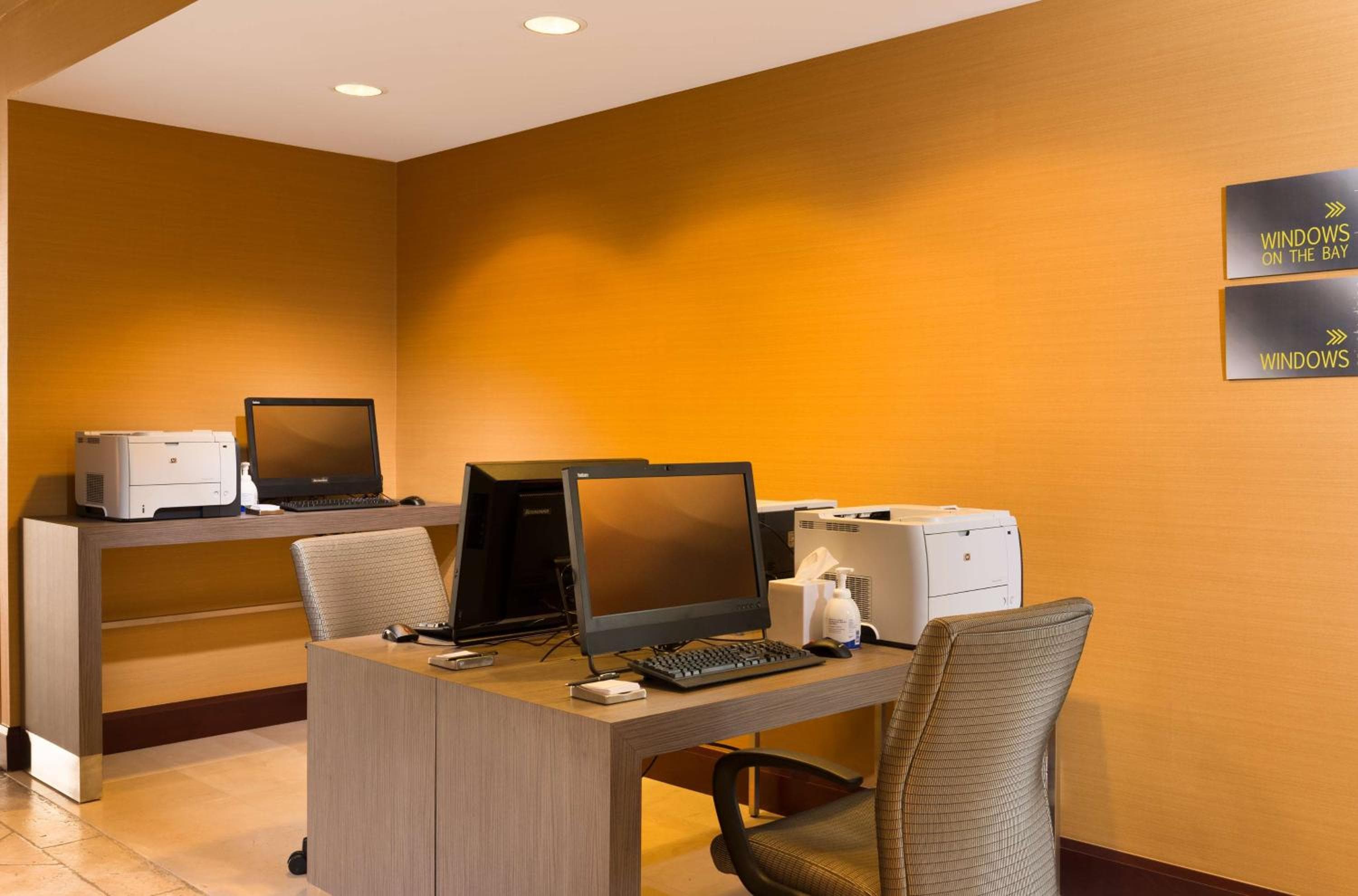 Hilton San Francisco Airport Bayfront - No Resort Fee