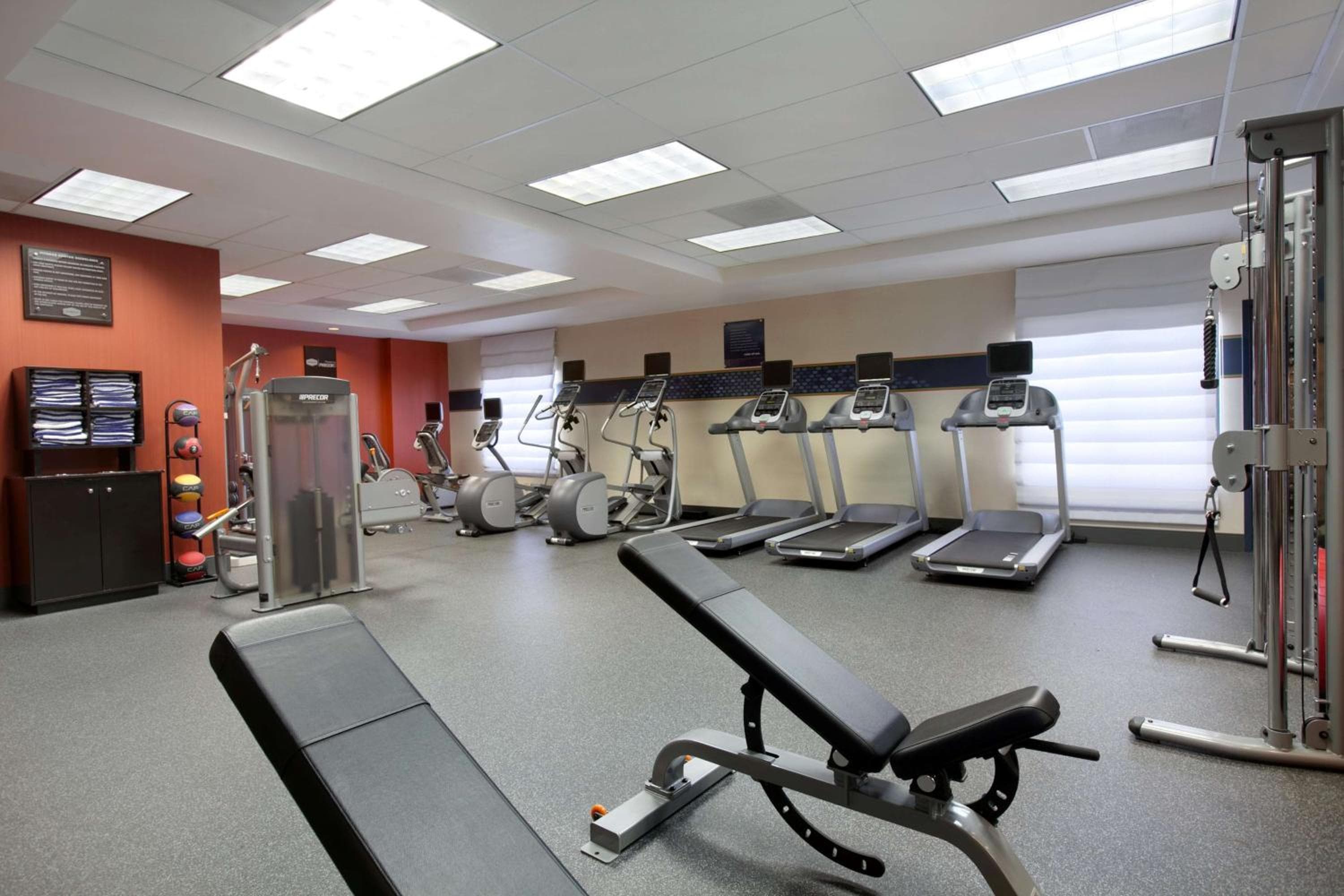Hampton Inn & Suites Anaheim Garden Grove
