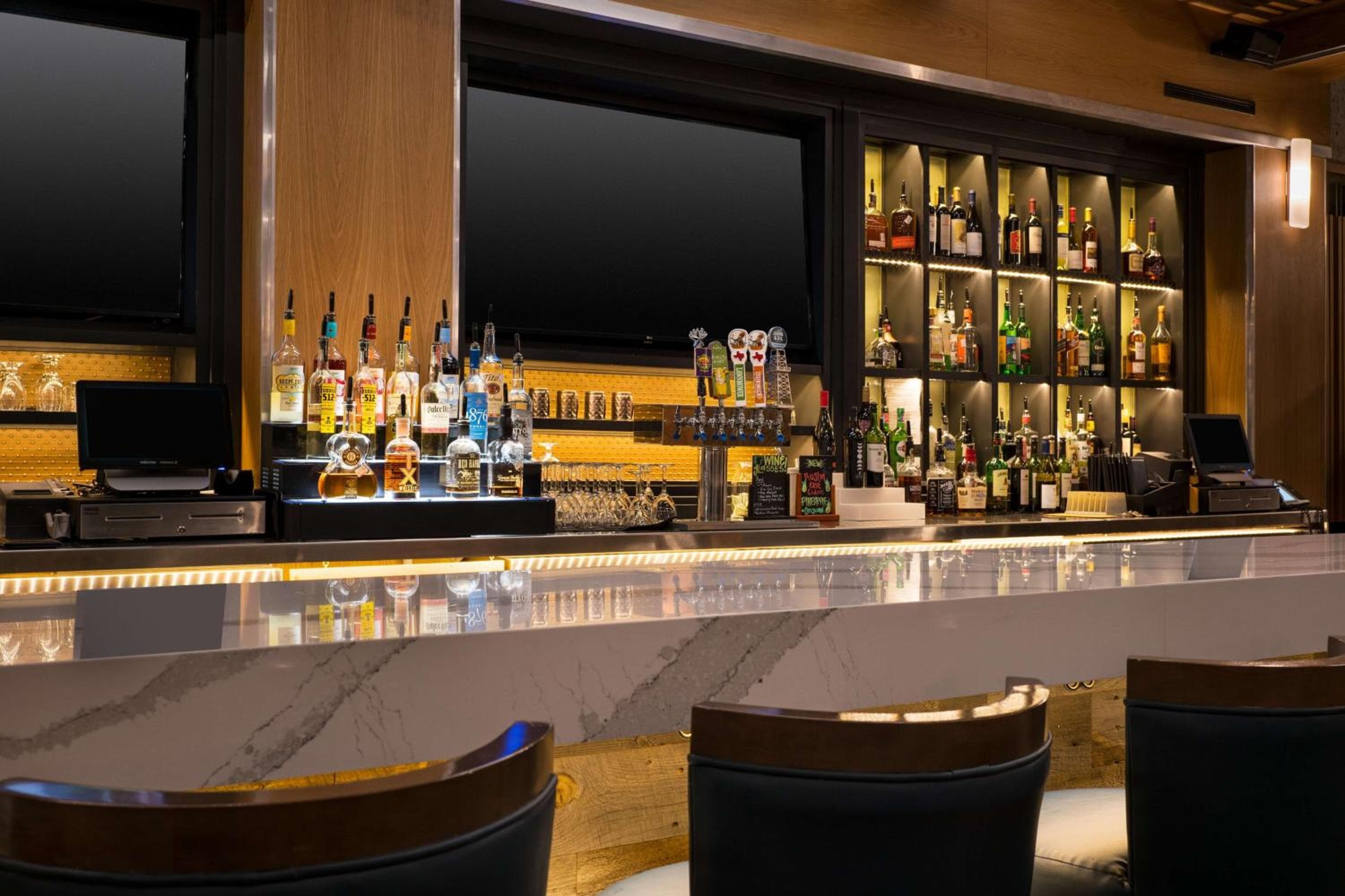 Embassy Suites by Hilton Austin Central