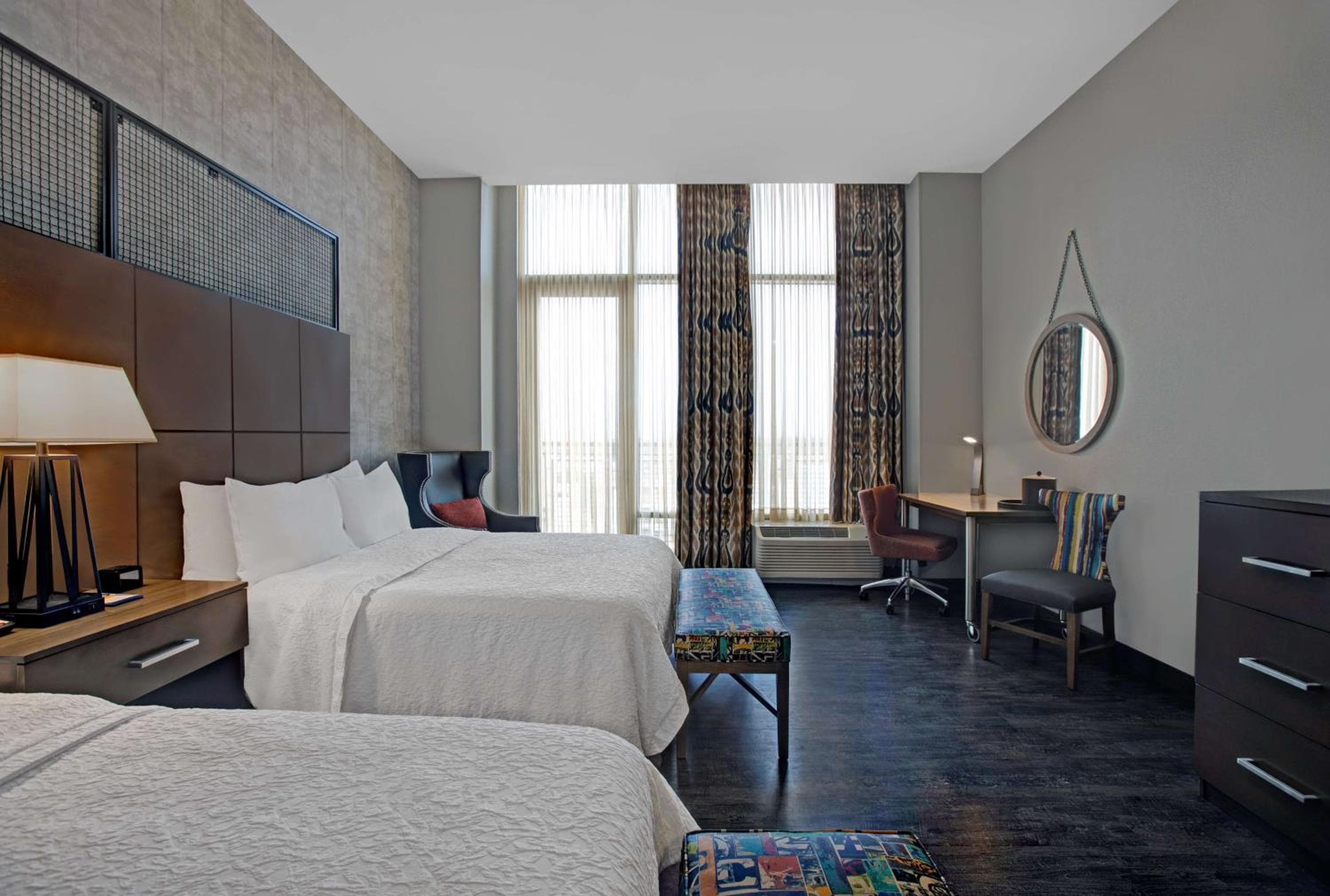 Hampton Inn and Suites Austin University Capitol