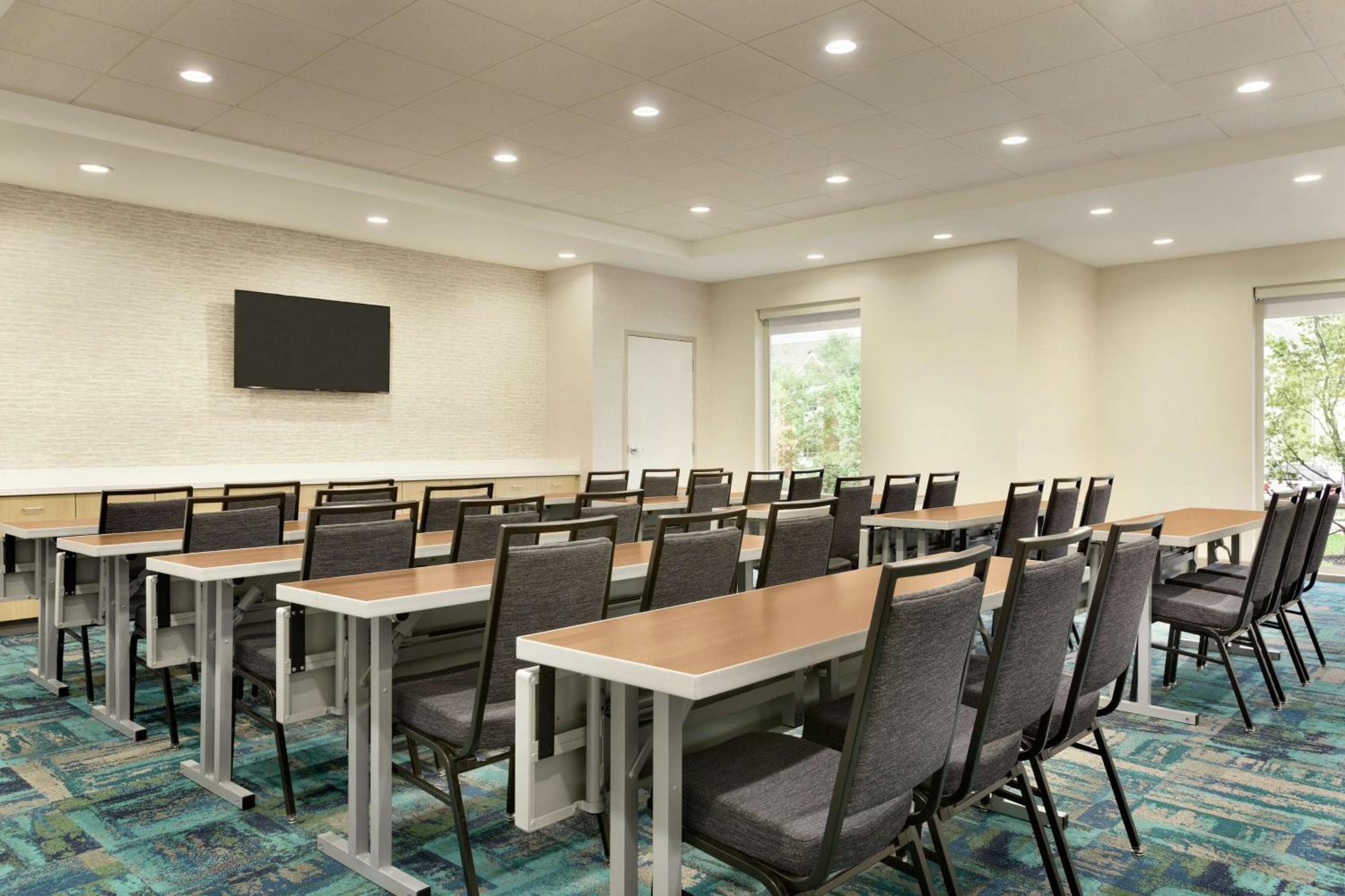 Home2 Suites By Hilton Florence Cincinnati Airport South