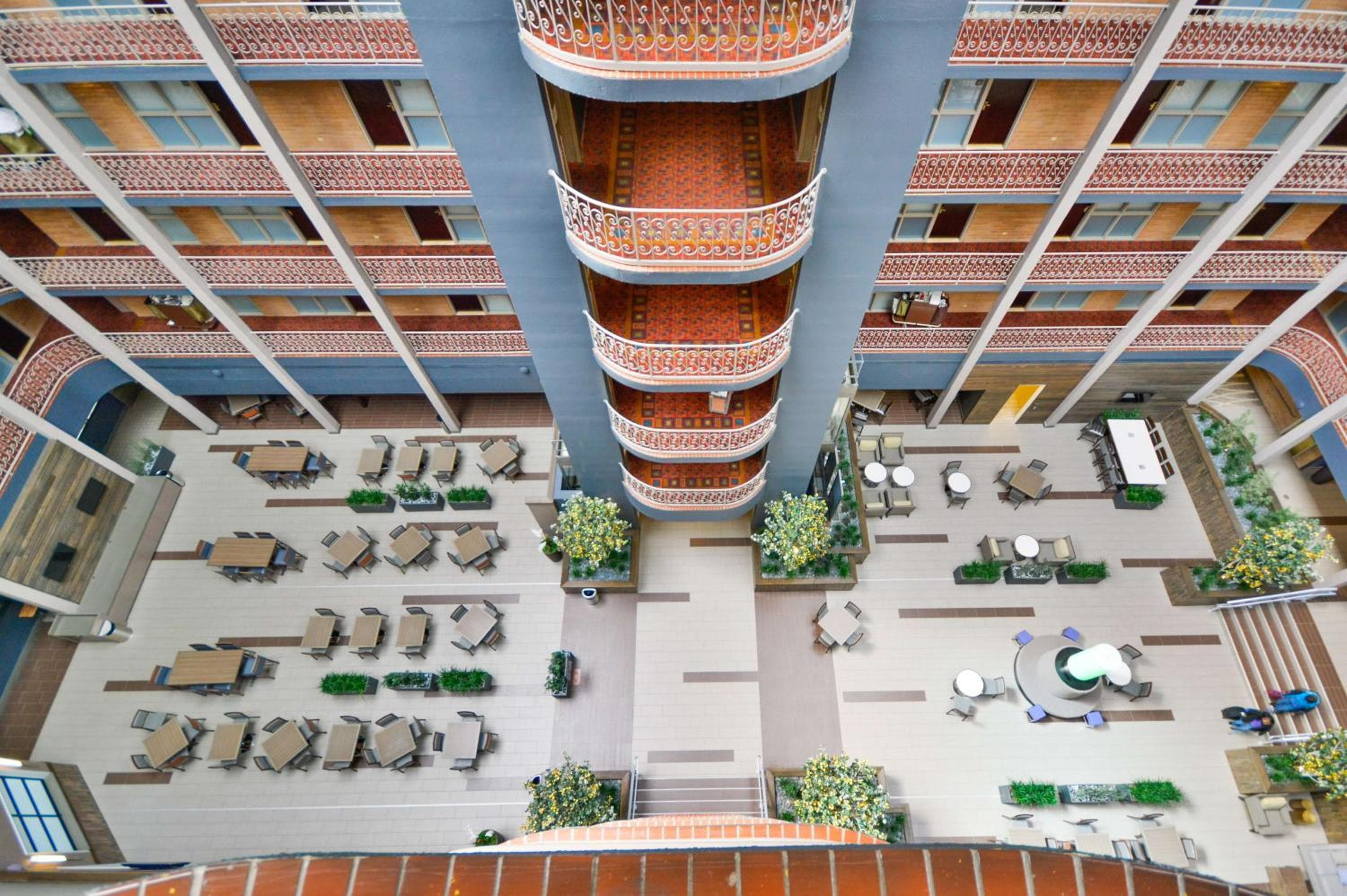 Embassy Suites by Hilton Denver Central Park