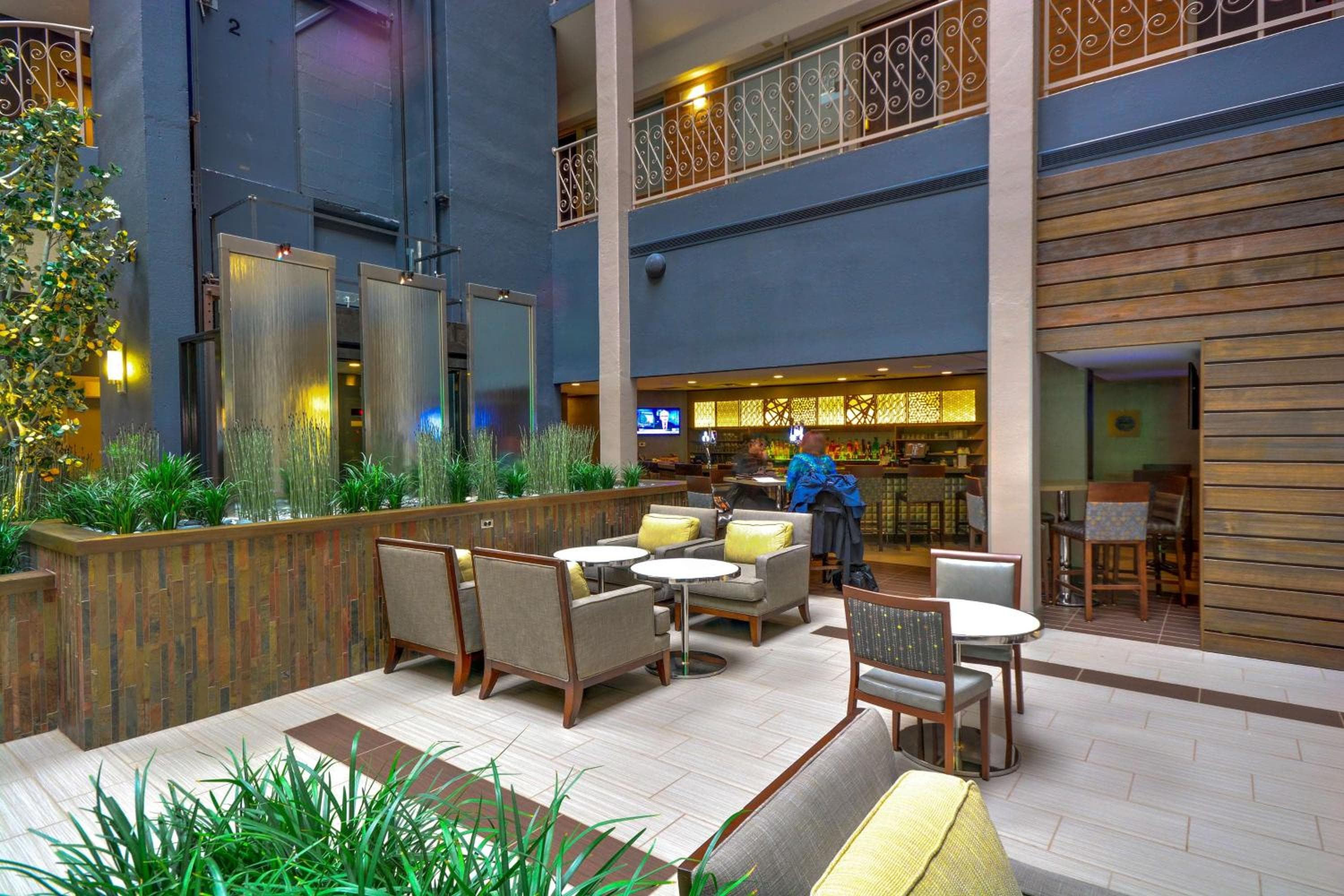 lounge
