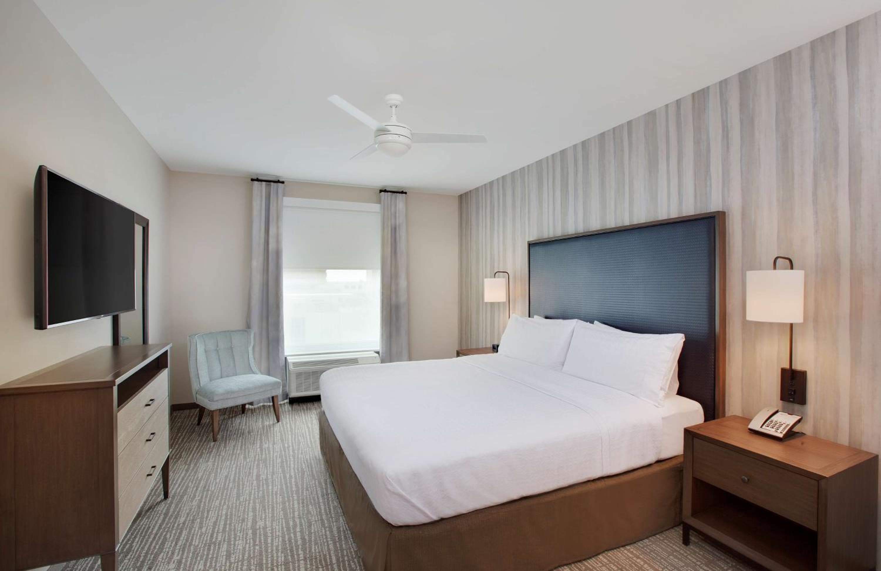 Homewood Suites By Hilton Louisville Downtown