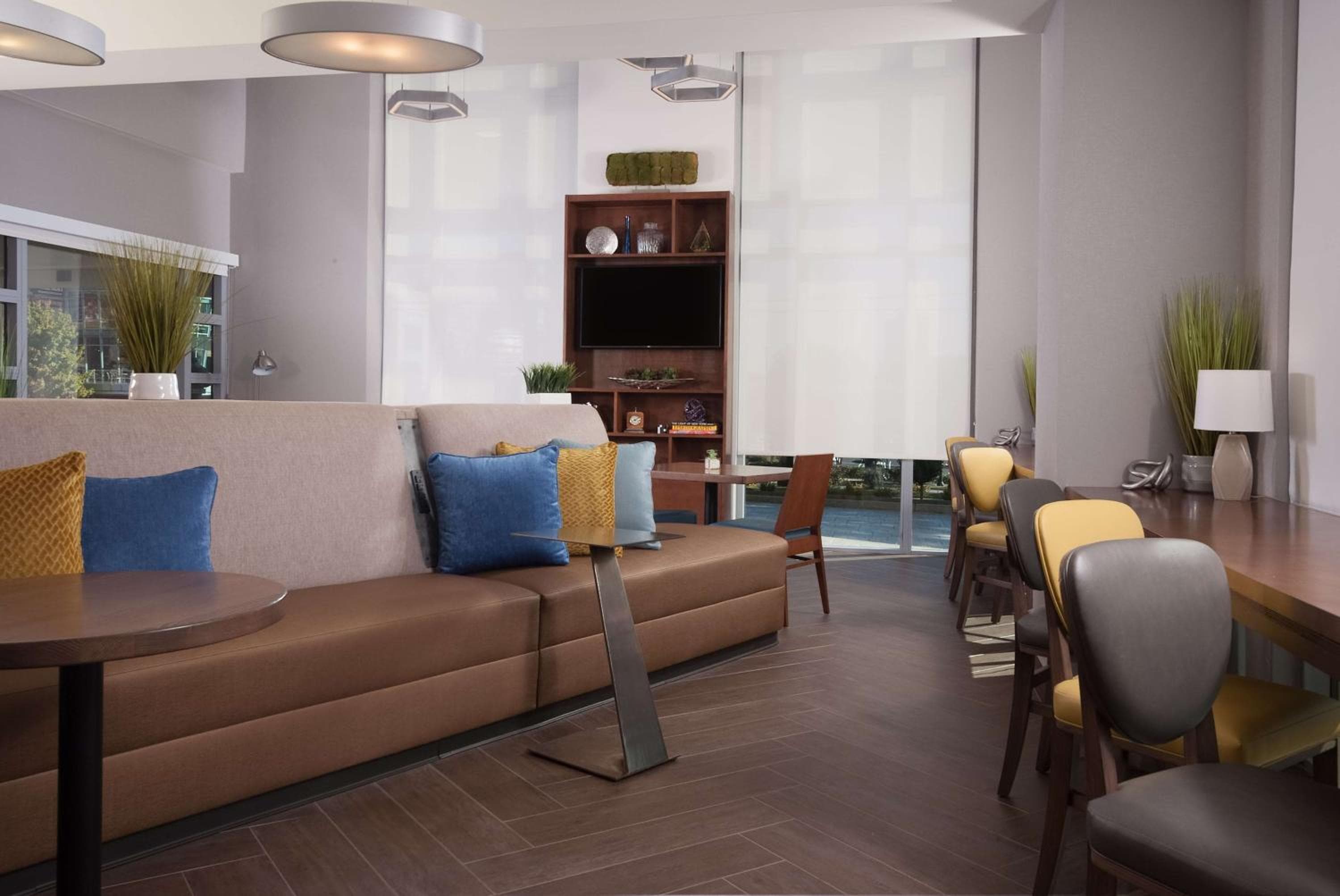 Home2 Suites By Hilton Atlanta Perimeter Center