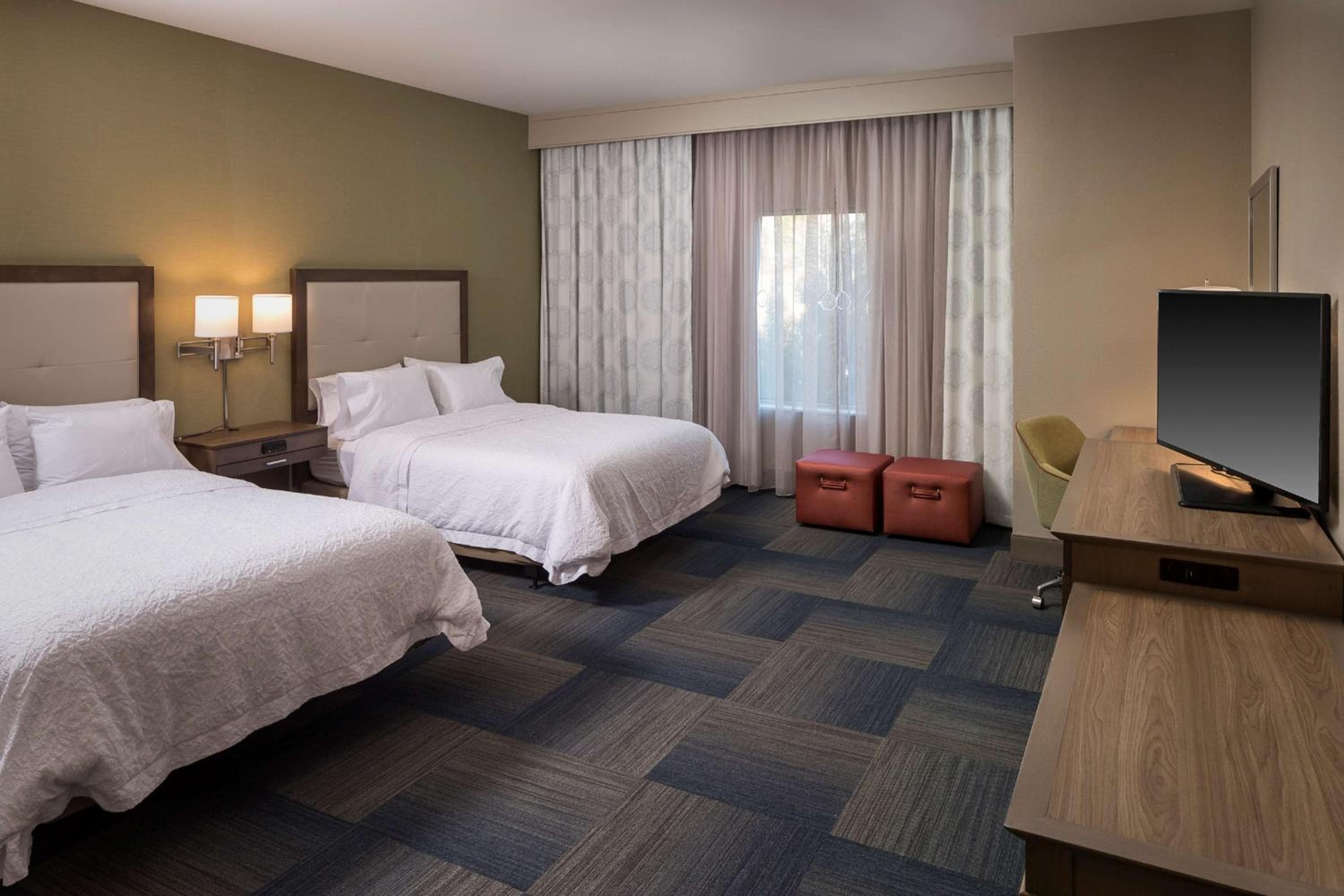 Hampton Inn & Suites-Asheville Biltmore Village, NC