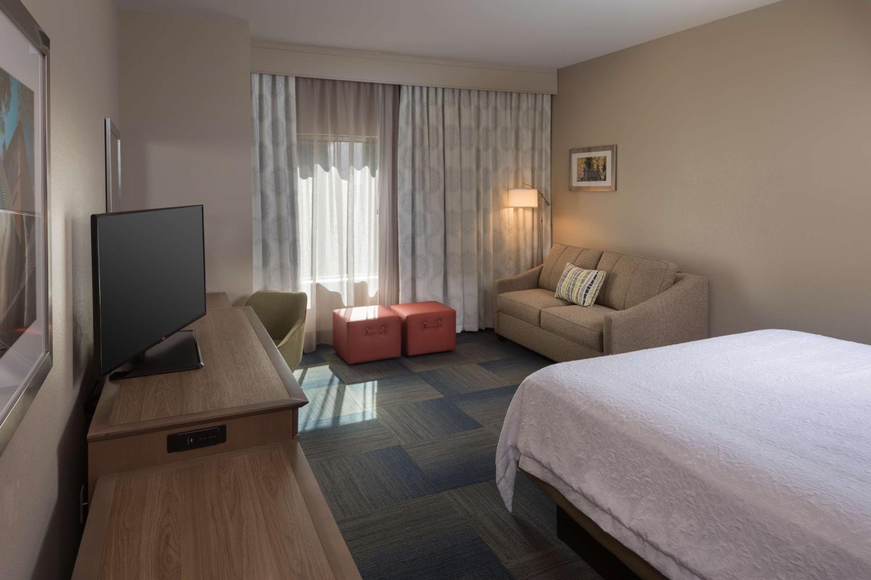 Hampton Inn & Suites-Asheville Biltmore Village, NC