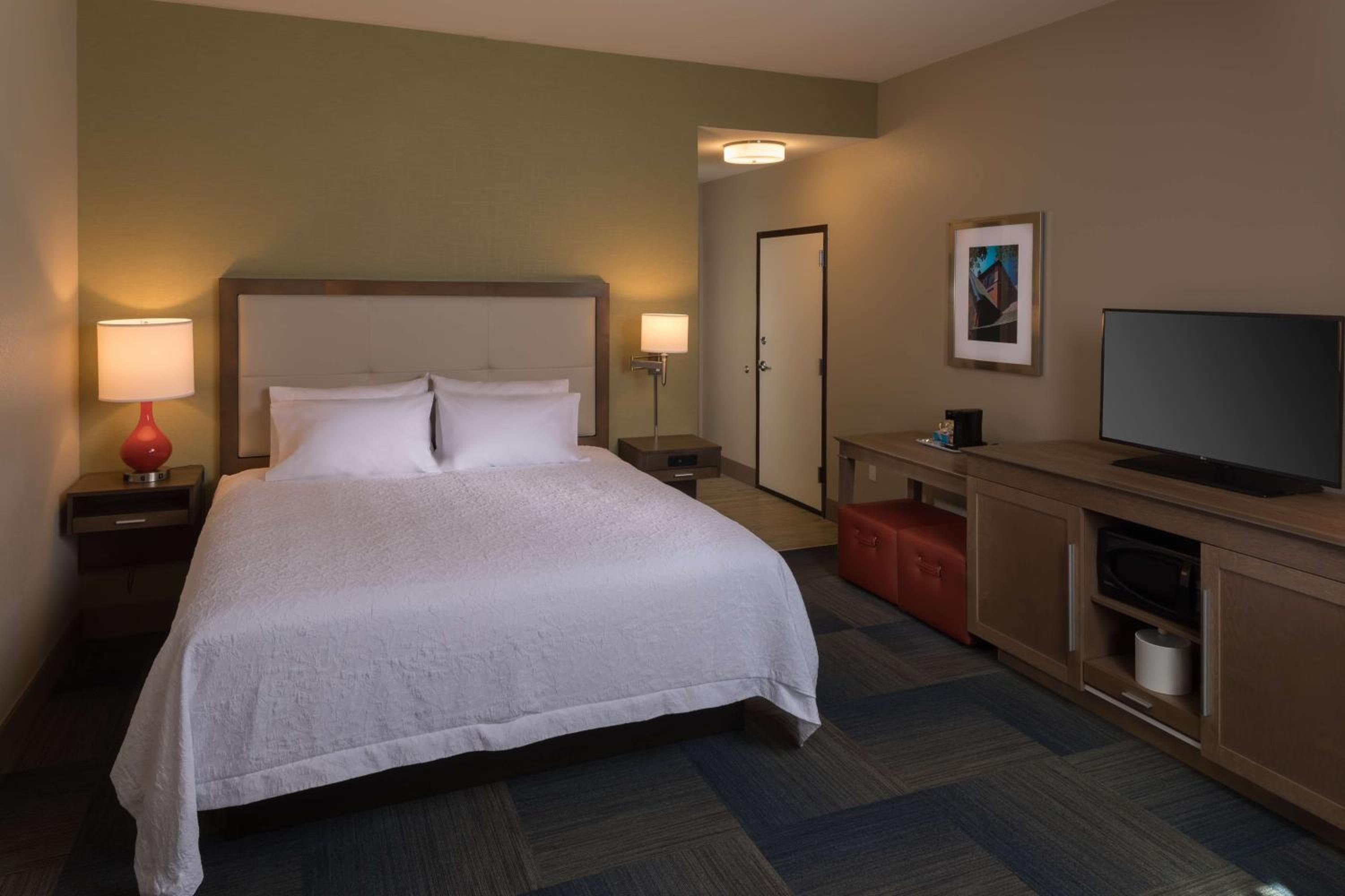 Hampton Inn & Suites-Asheville Biltmore Village, NC