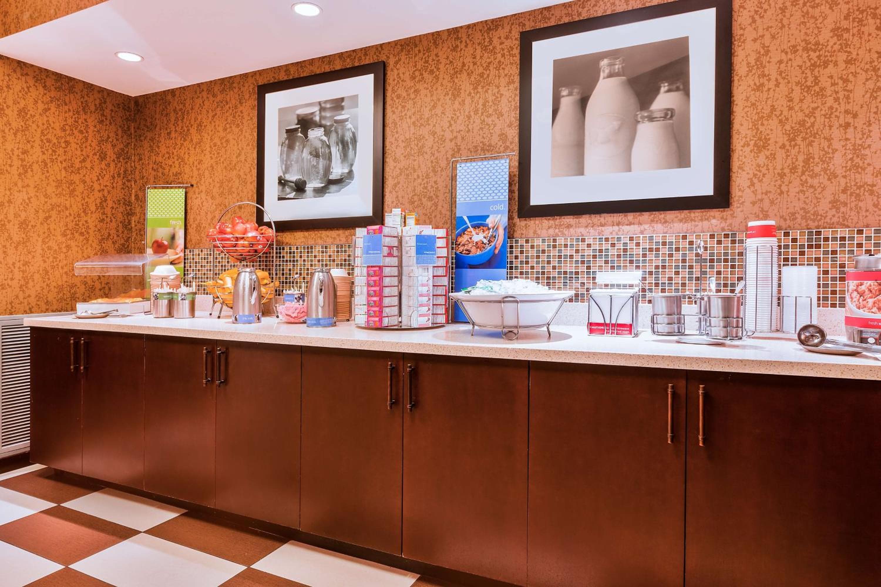 Hampton Inn Hendersonville