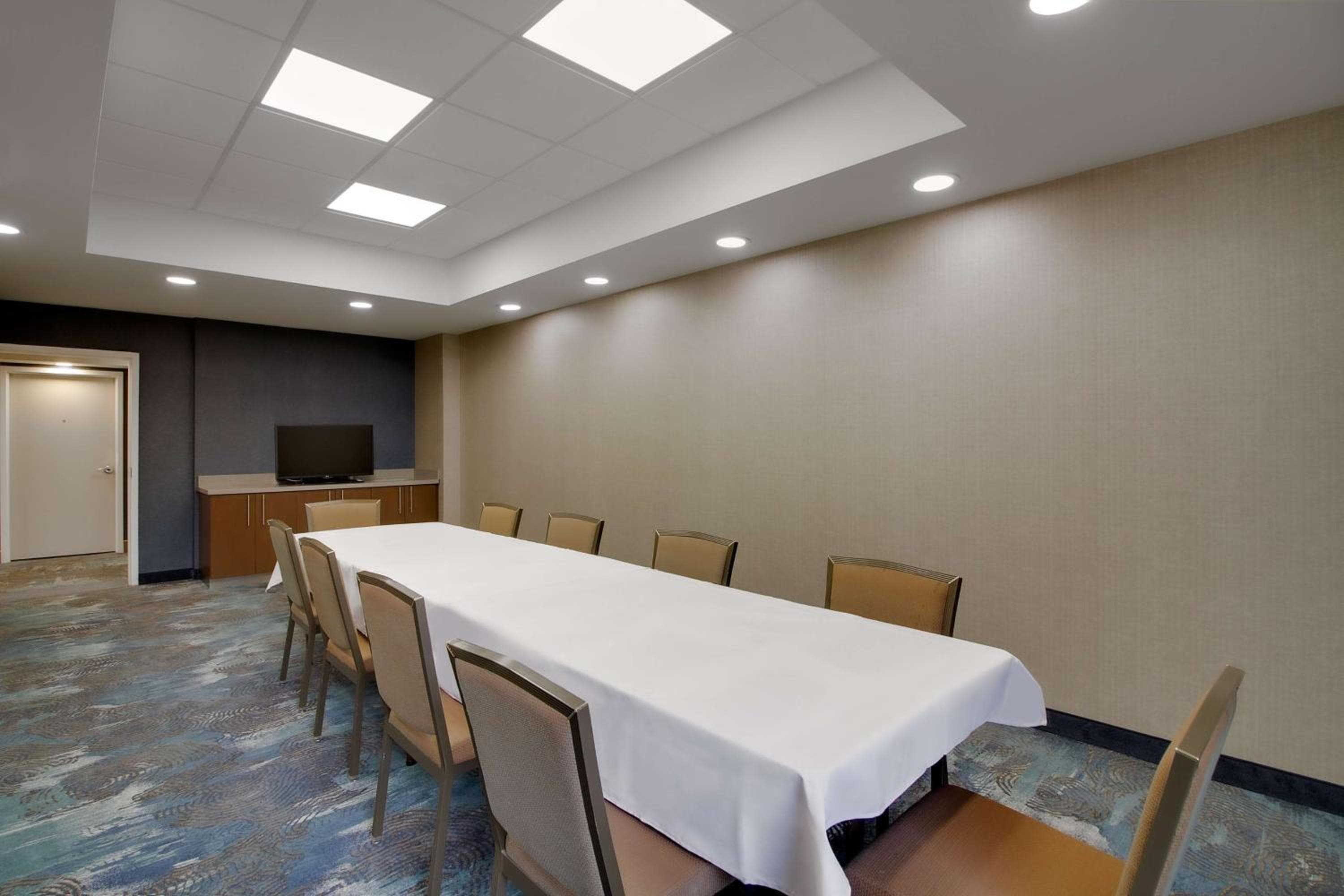 Hampton Inn Birmingham-Colonnade 280