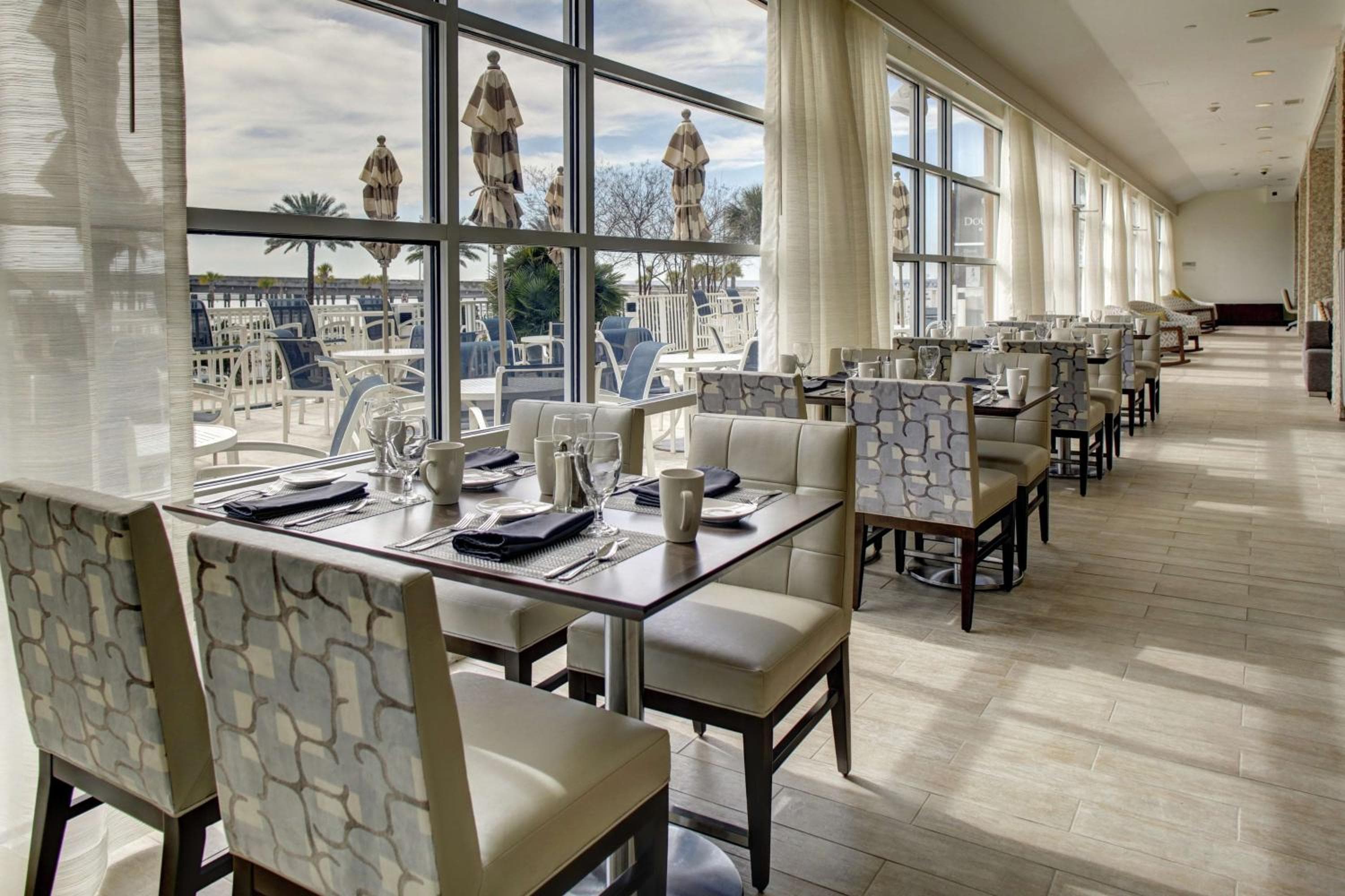 DoubleTree by Hilton Biloxi