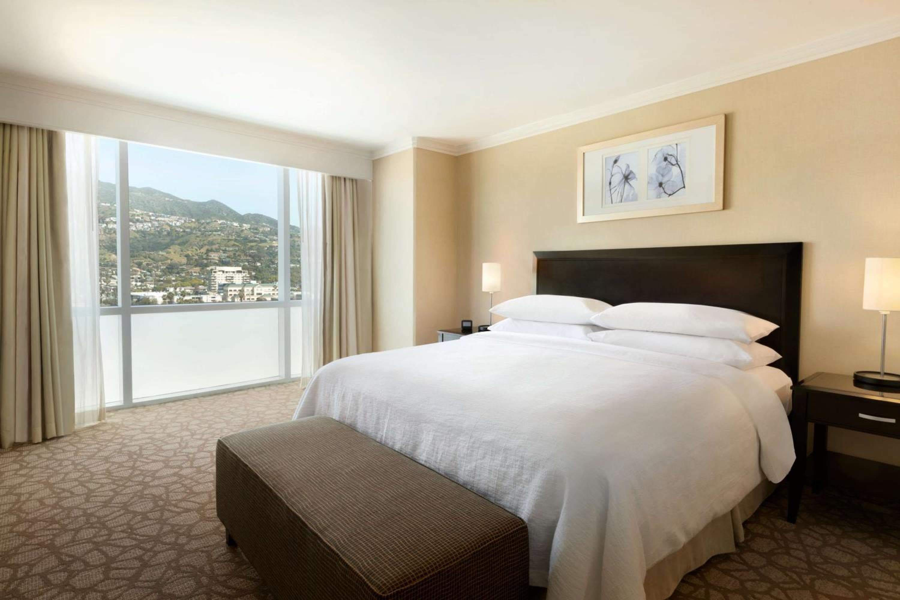 Embassy Suites Los Angeles Glendale