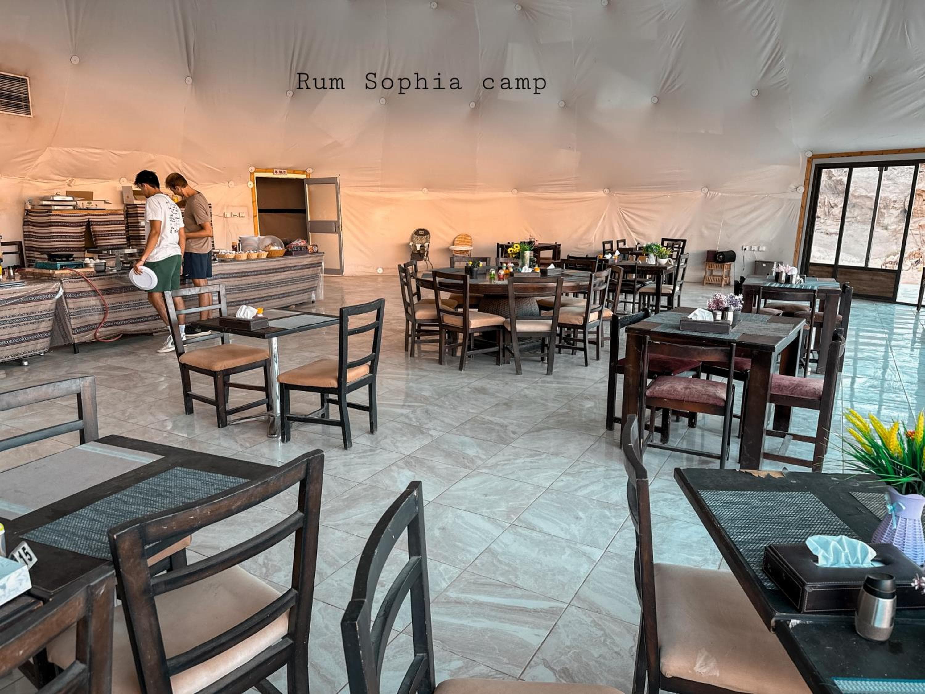 RUM SOPHIA lUXURY CAMP