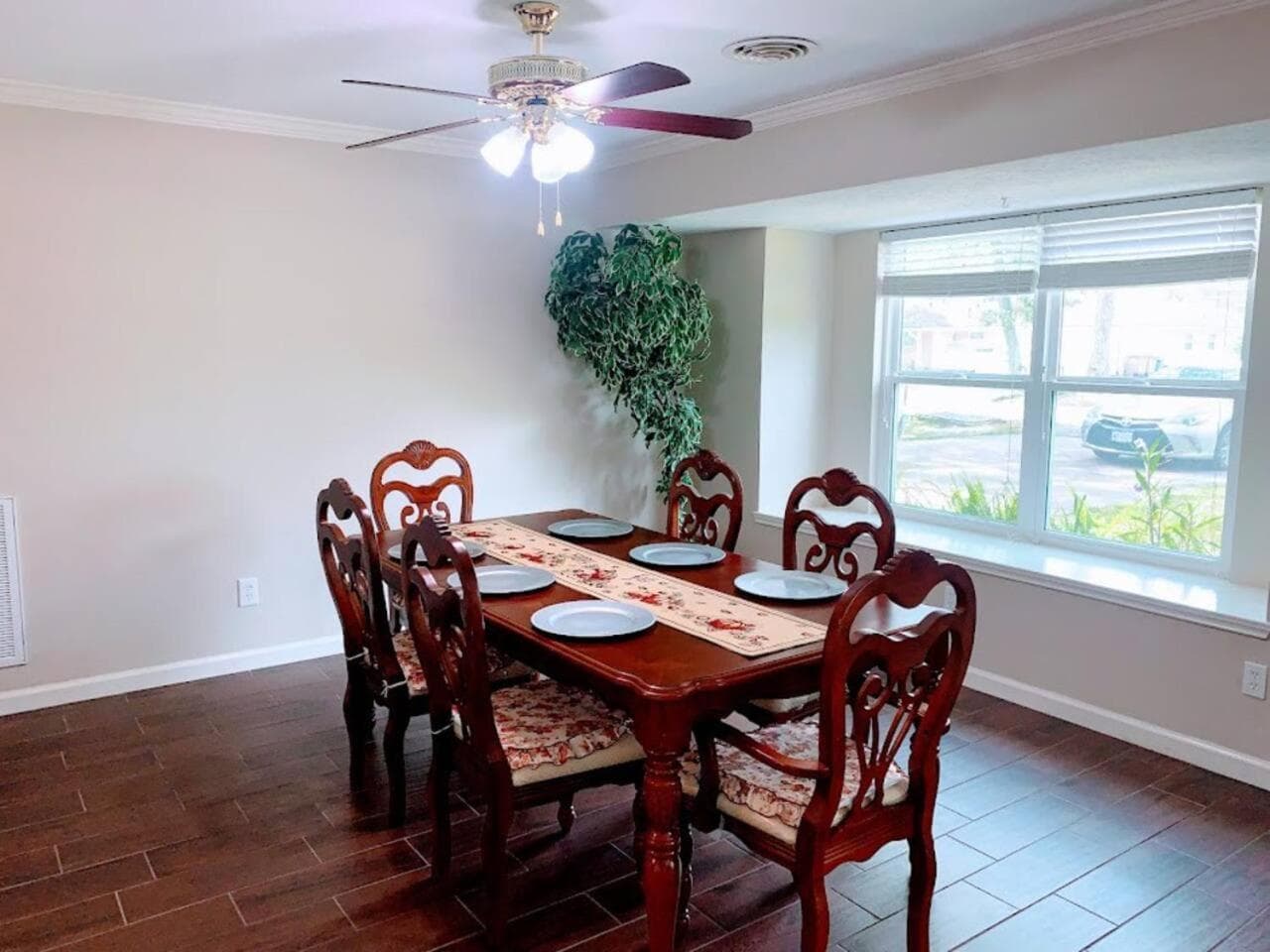 Home near by NASA, Kemah, Galveston, and Houston