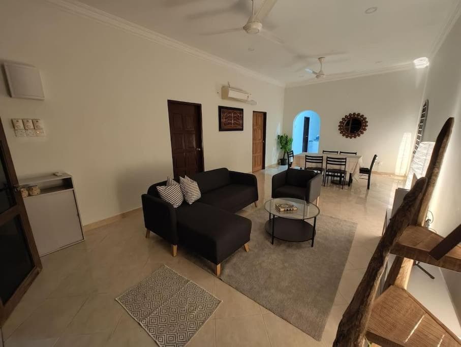 IKHSHANA NATURE HILLSIDE HOME