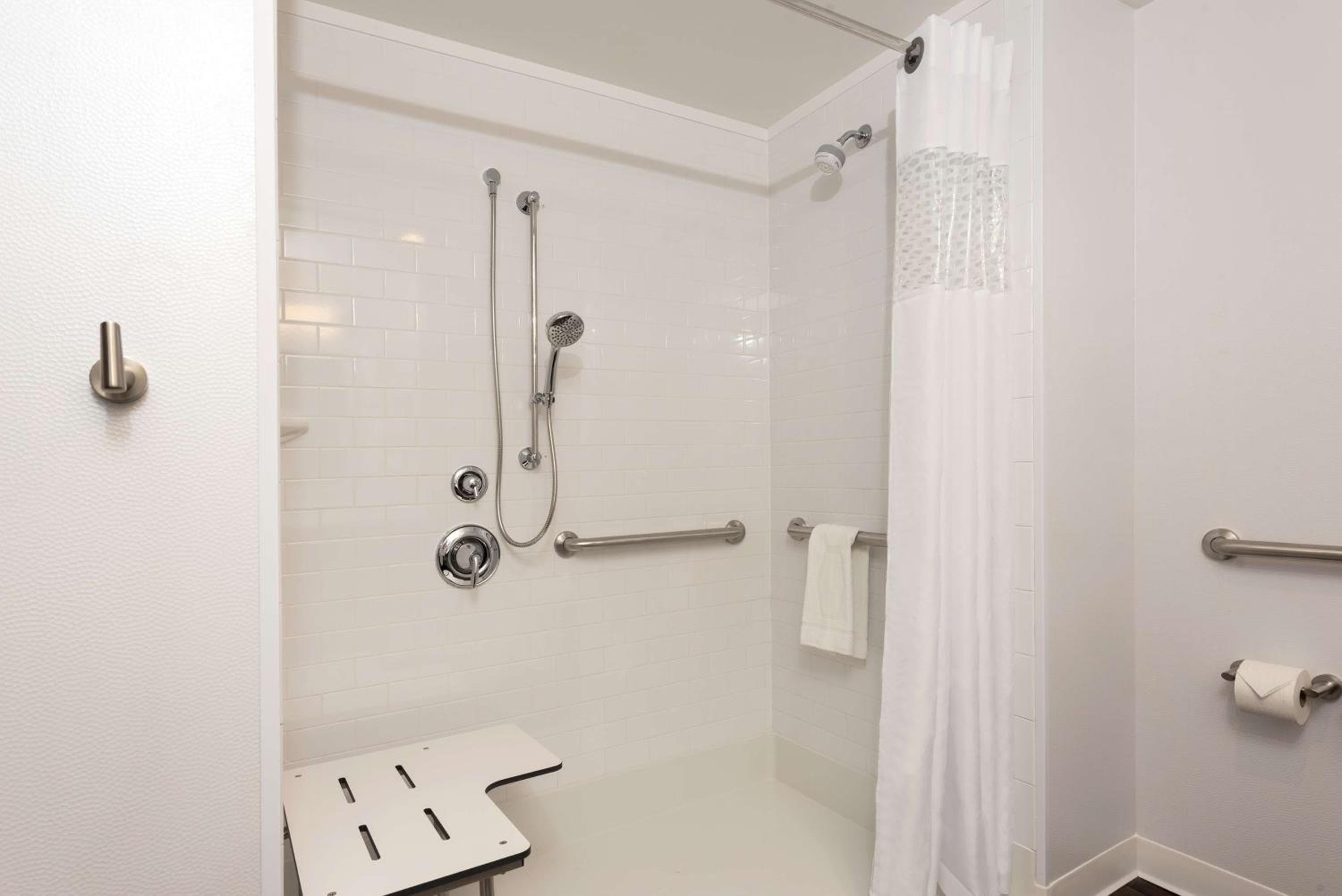 Hampton Inn & Suites by Hilton Chicago Schaumburg IL