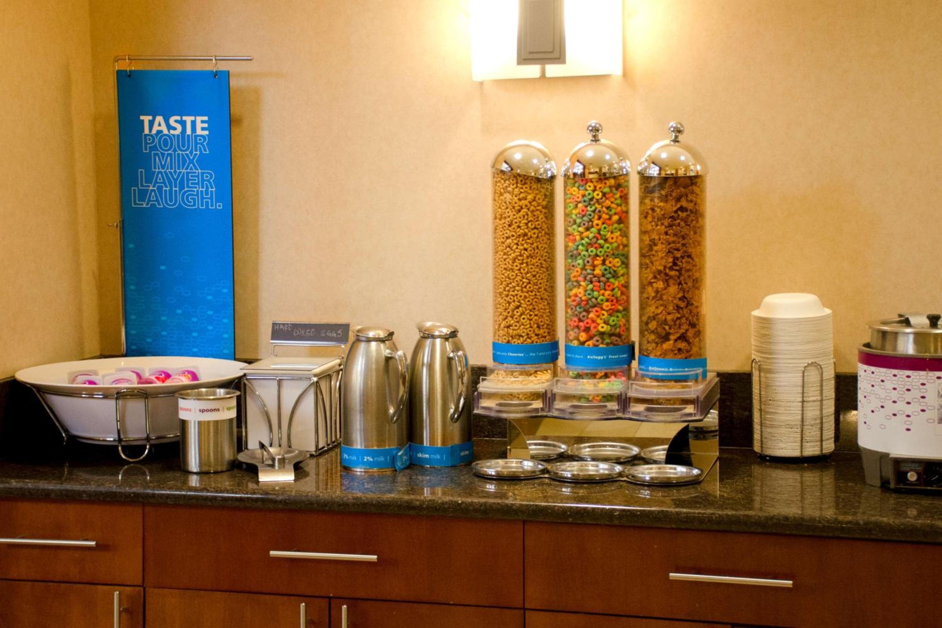 Hampton Inn & Suites College Station