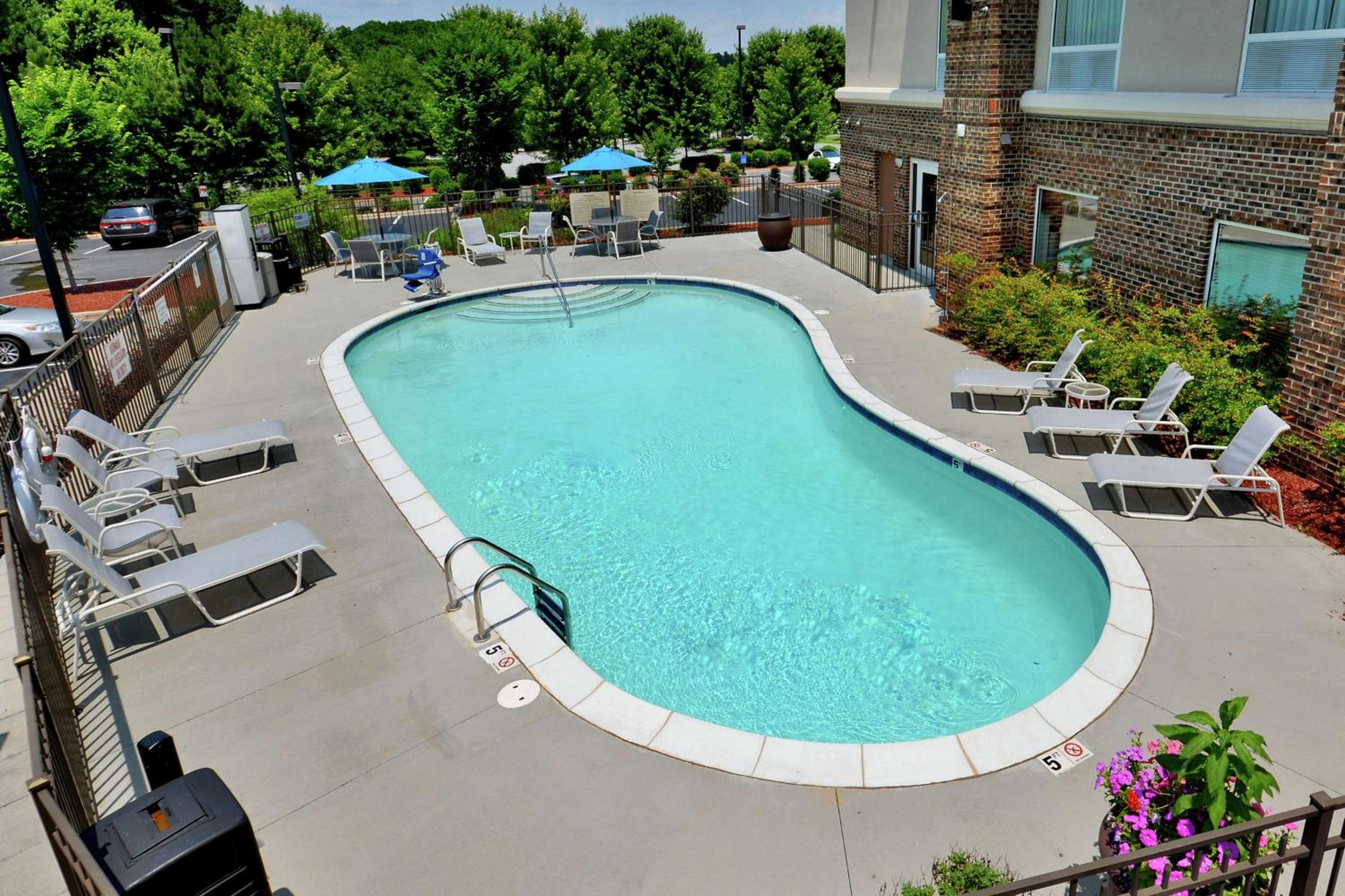 Hampton Inn & Suites Huntersville