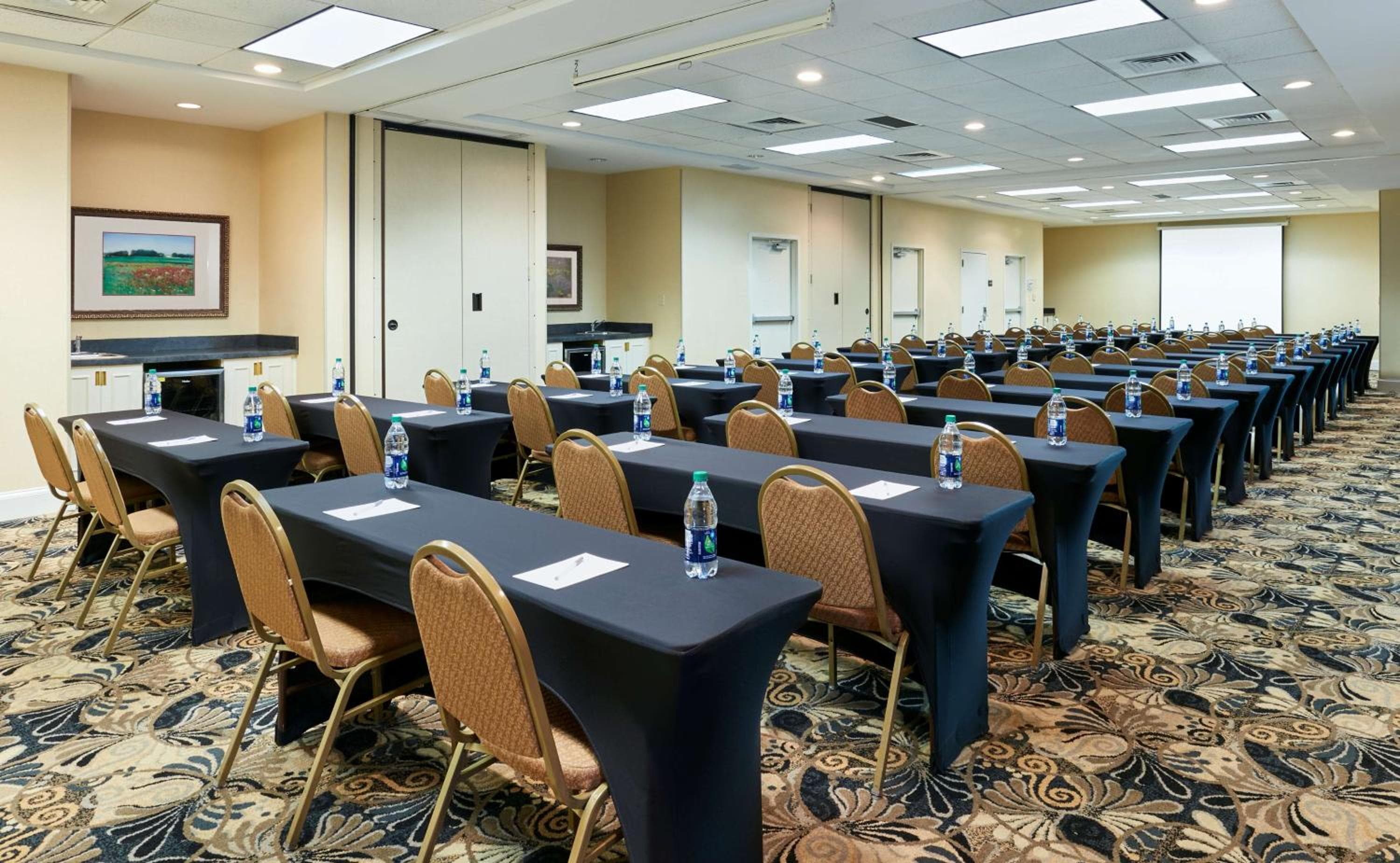 Hampton Inn & Suites Concord-Charlotte