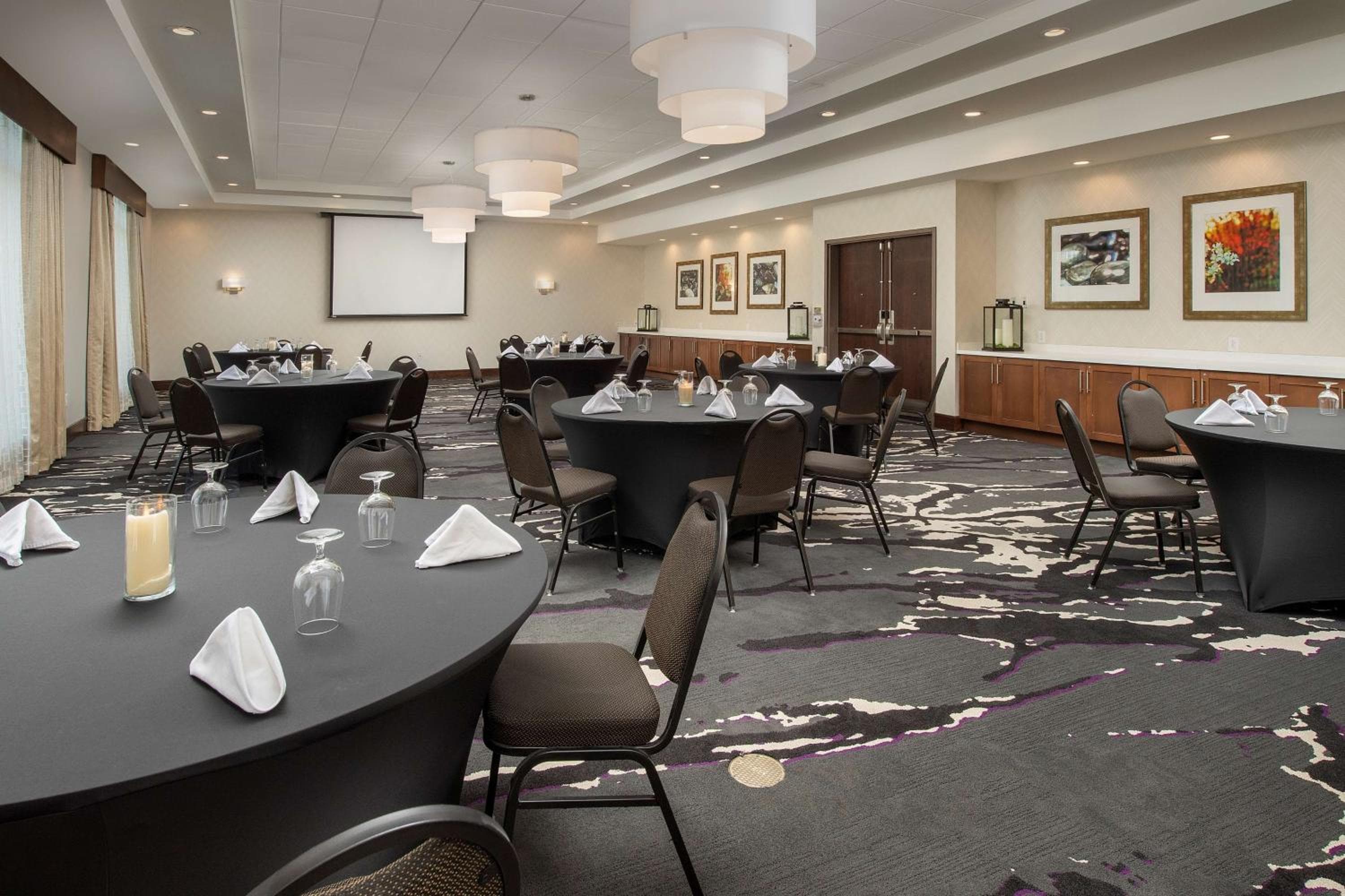 Hilton Garden Inn Charlotte Airport