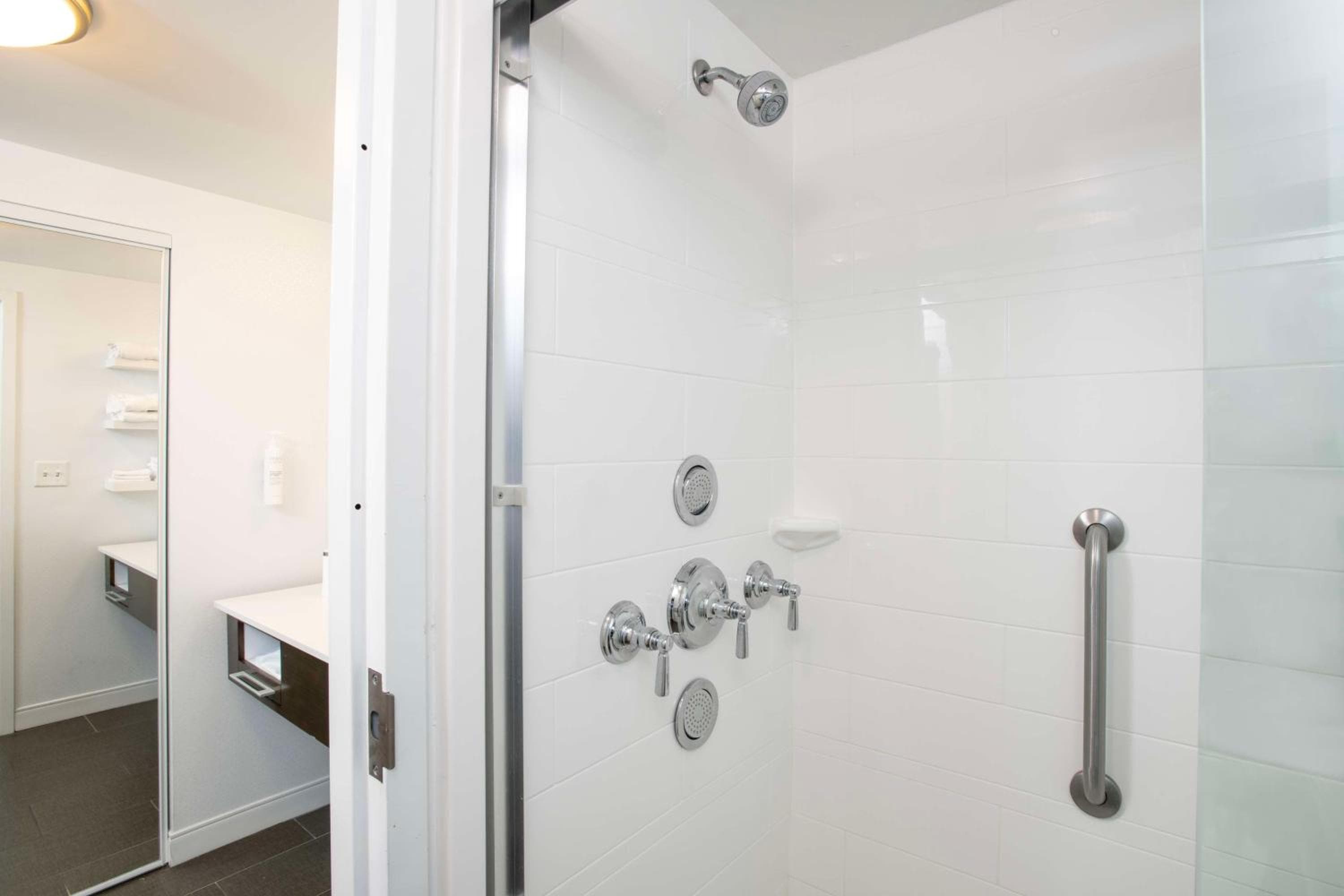 Hampton Inn & Suites - Cincinnati/Kenwood, OH
