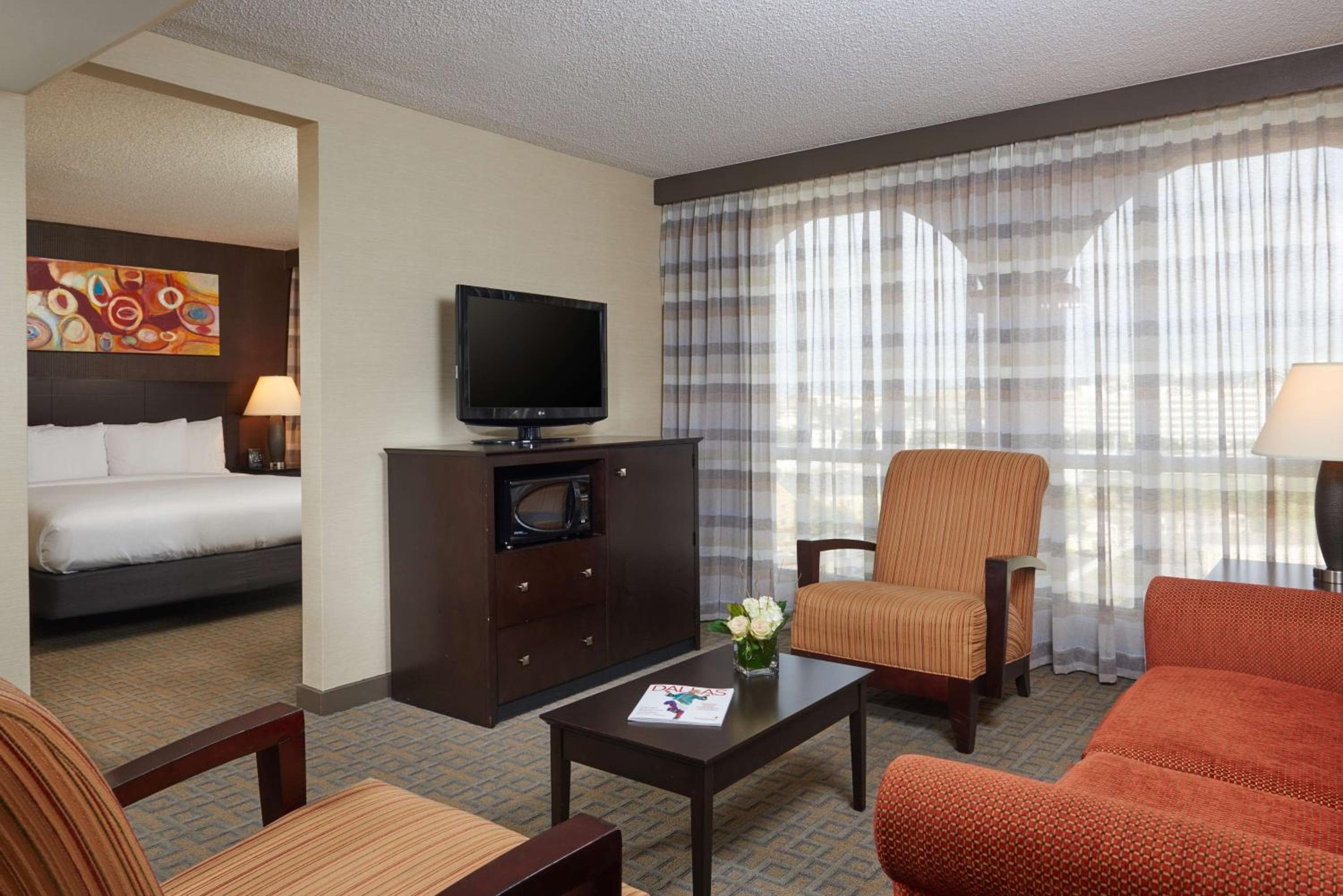 DoubleTree by Hilton Dallas Market Center