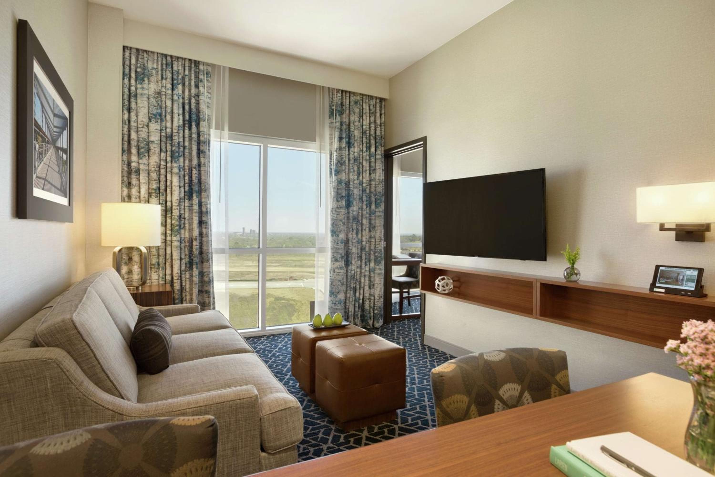 Embassy Suites By Hilton Denton Convention Center