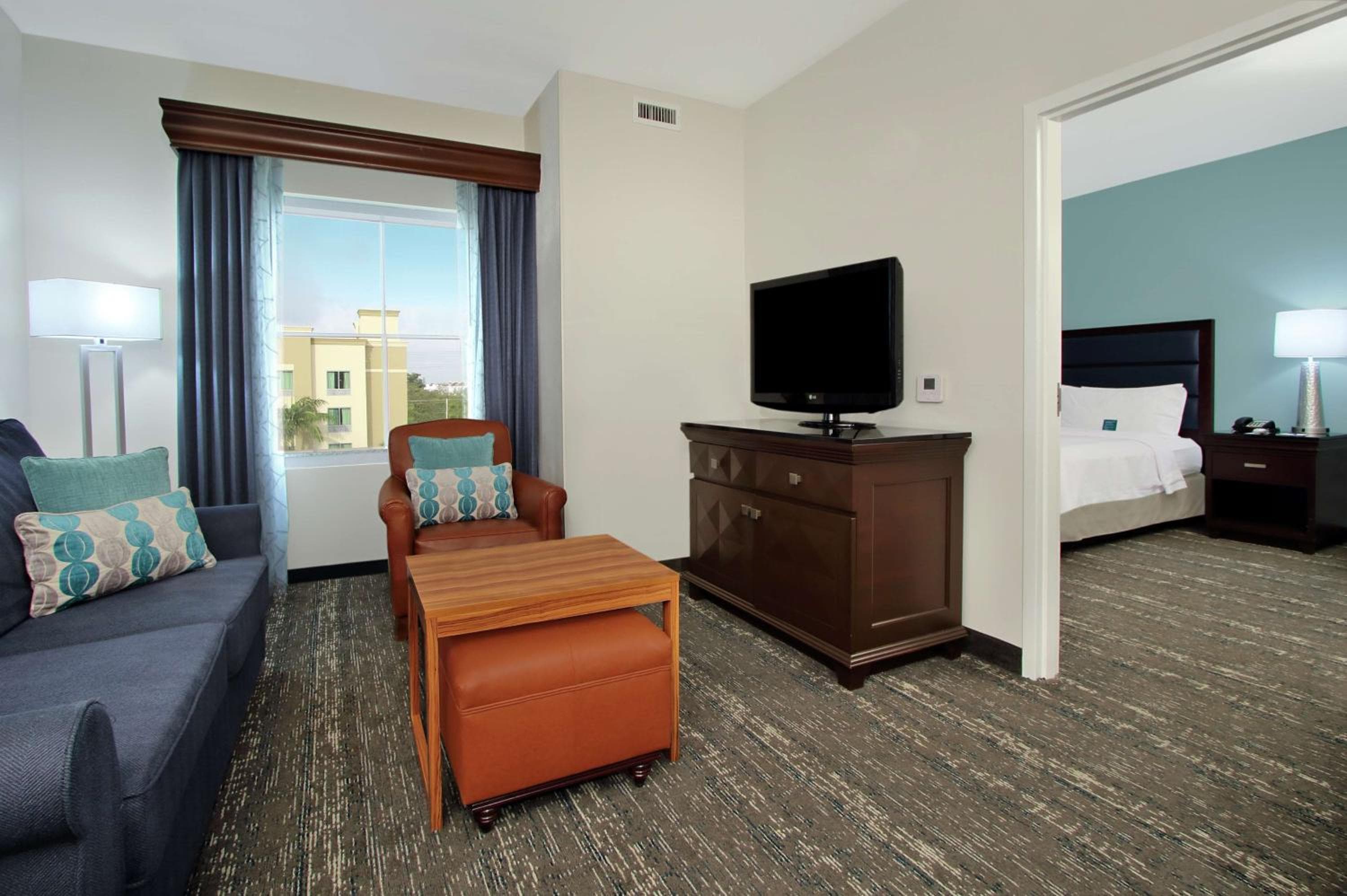 Homewood Suites by Hilton Fort Lauderdale Airport-Cruise Port