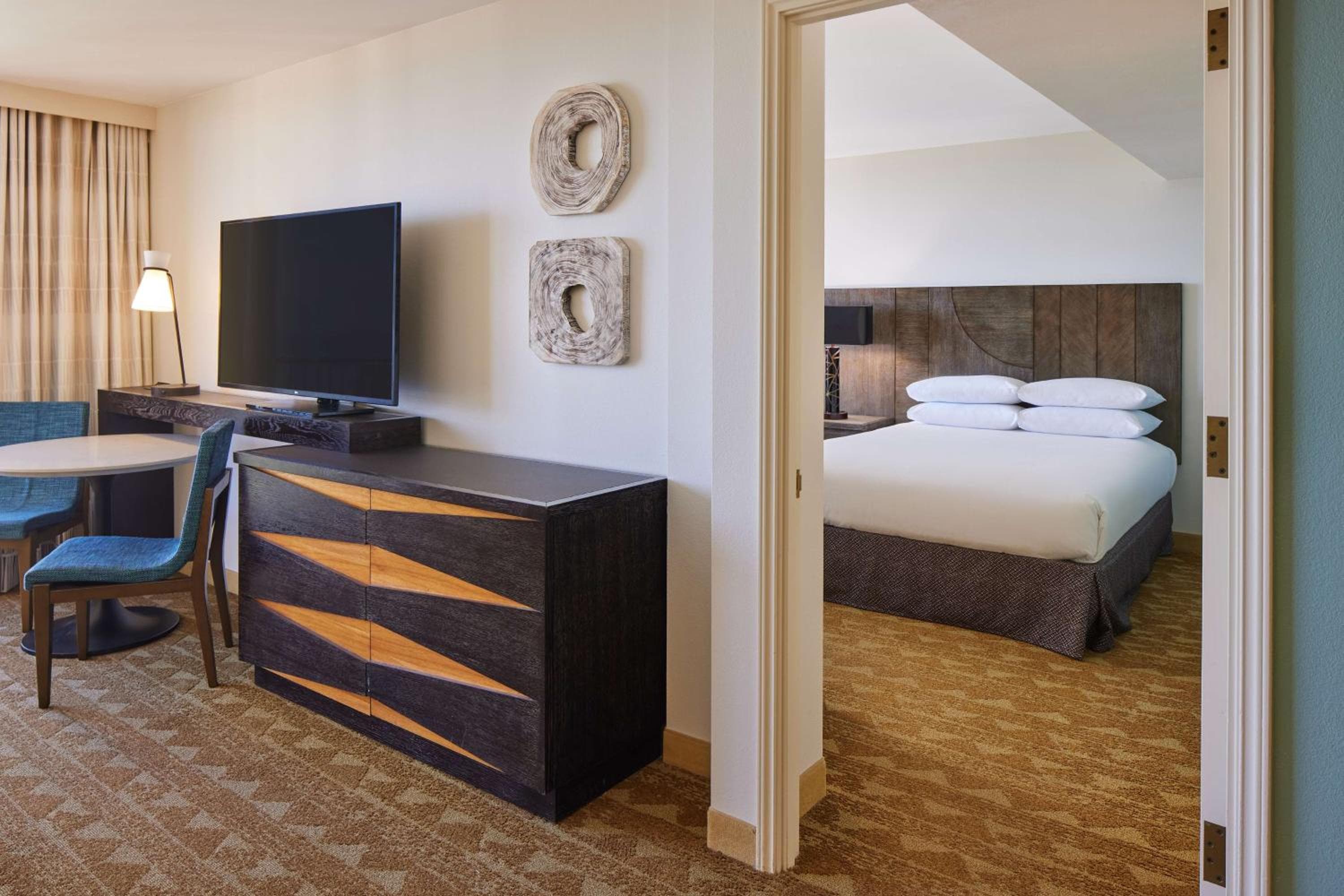 Embassy Suites by Hilton Waikiki Beach Walk