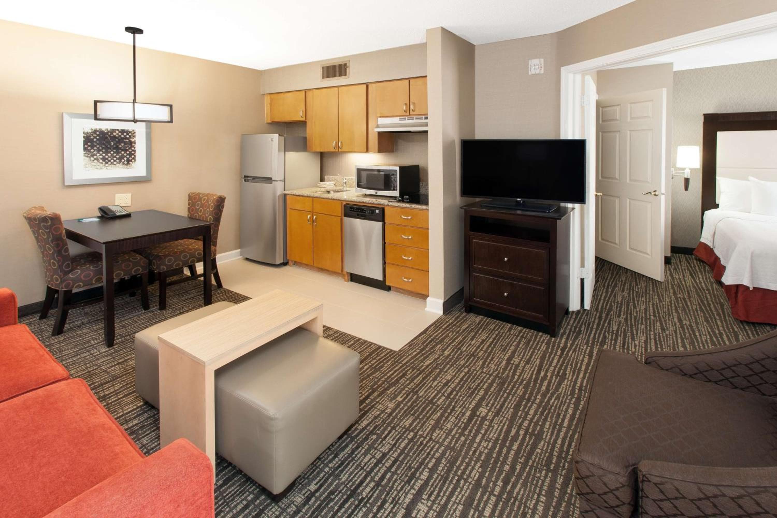 Homewood Suites by Hilton Indianapolis At The Crossing